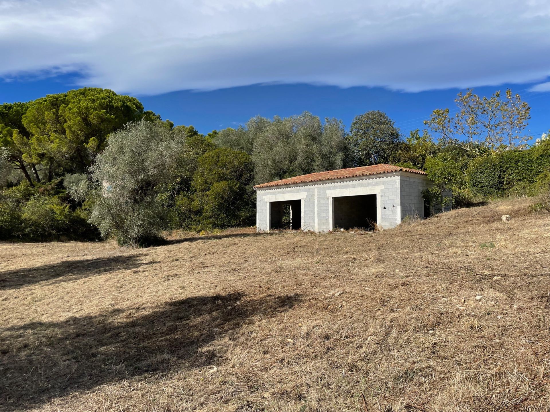 terrain en vente sur MOUGINS (06250)