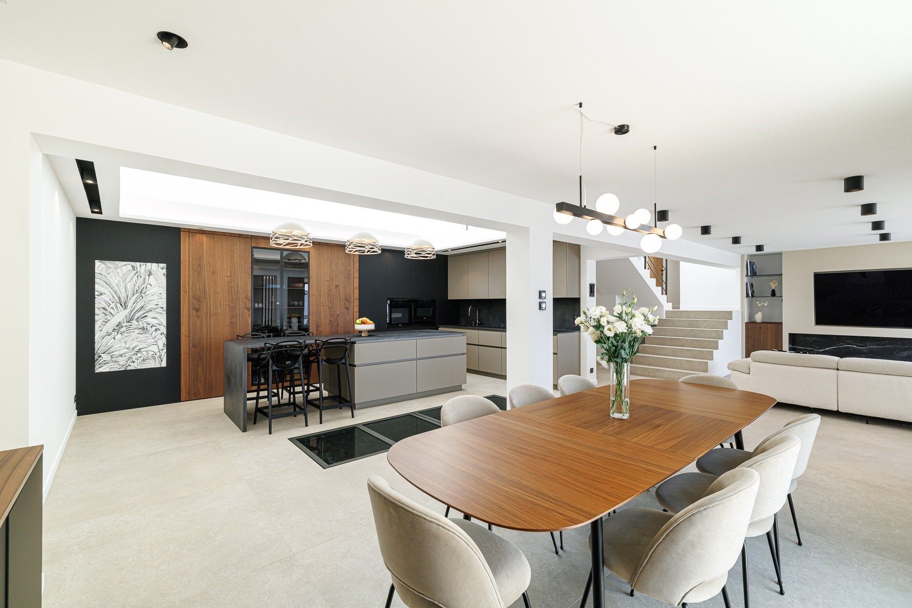 maison contemporaine 10 Pièces en vente sur MANDELIEU LA NAPOULE (06210)