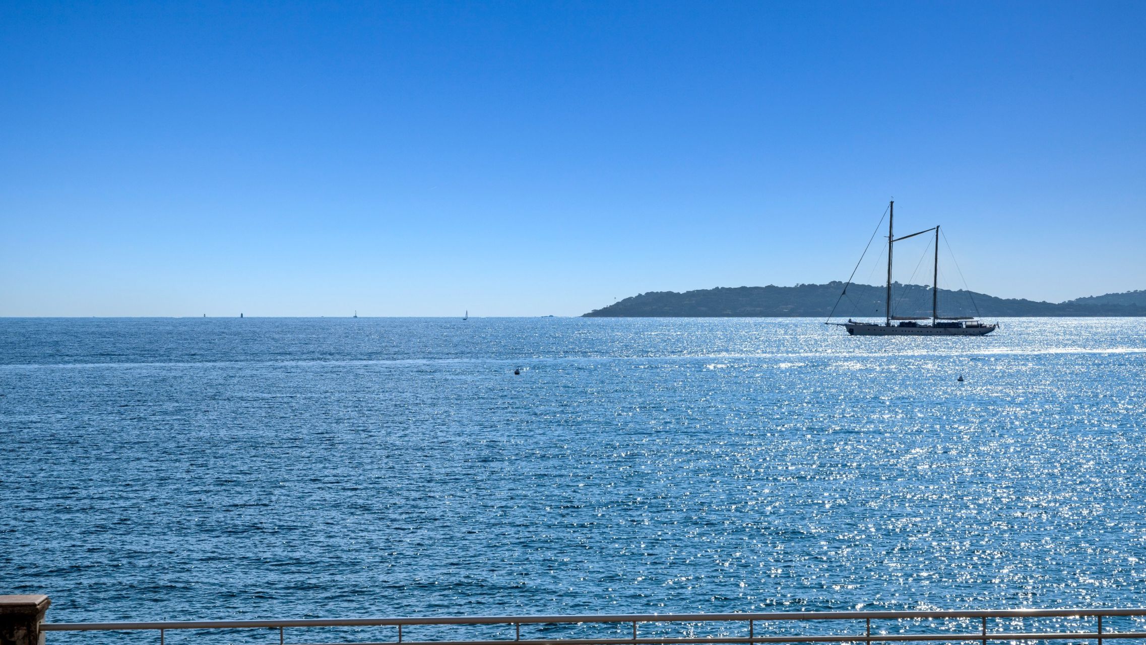 apartment 5 Rooms for sale on STE MAXIME (83120)