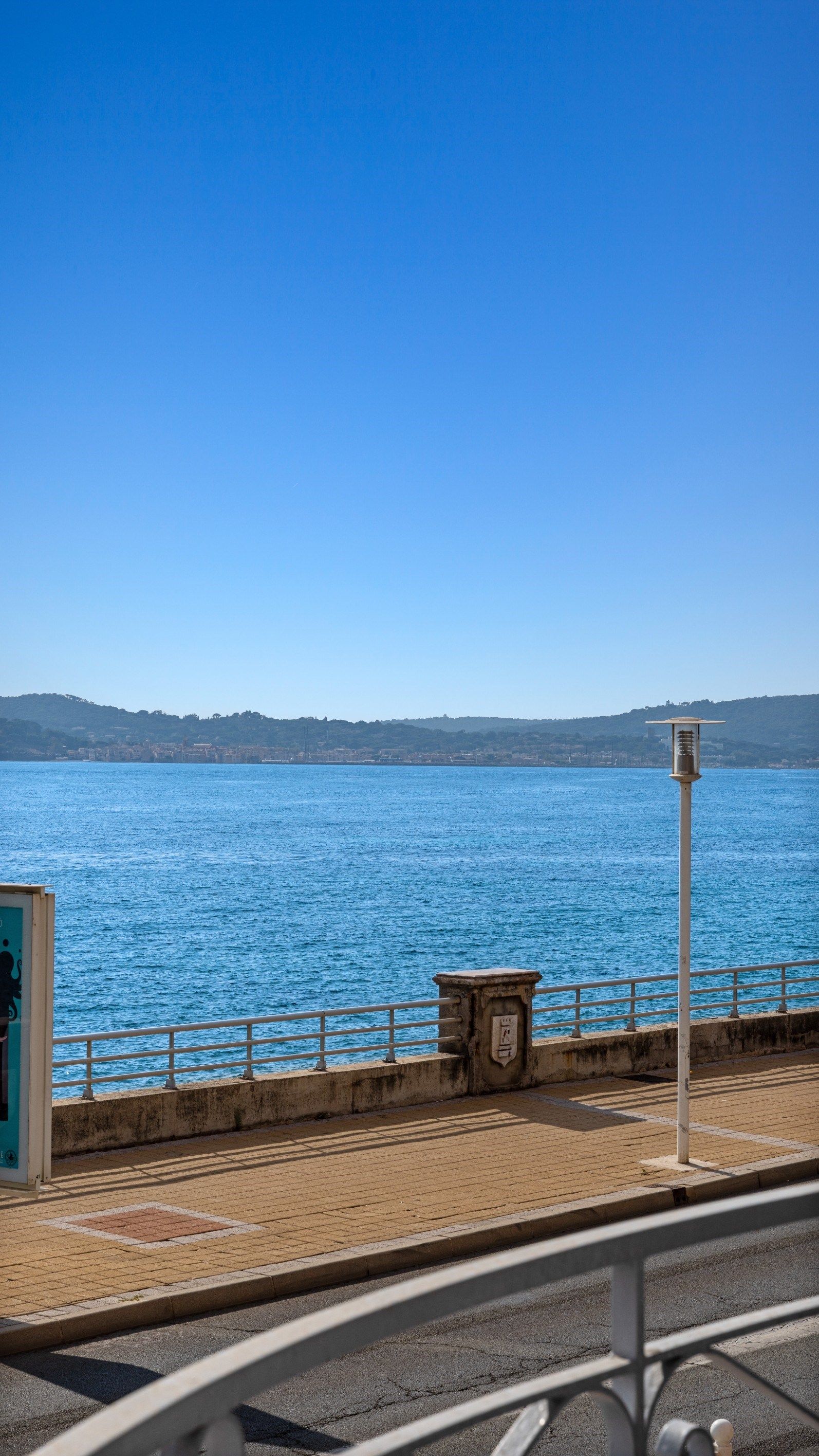 apartment 5 Rooms for sale on STE MAXIME (83120)
