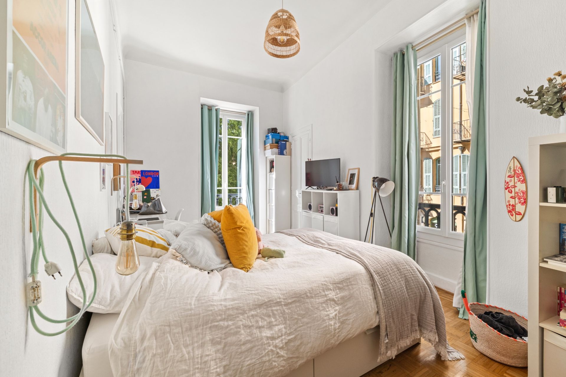 apartment 5 Rooms for sale on NICE (06000)