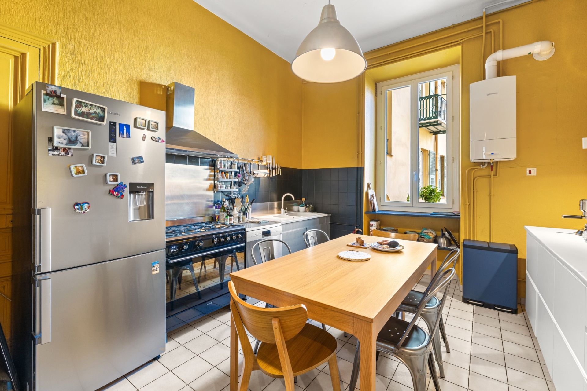 apartment 5 Rooms for sale on NICE (06000)