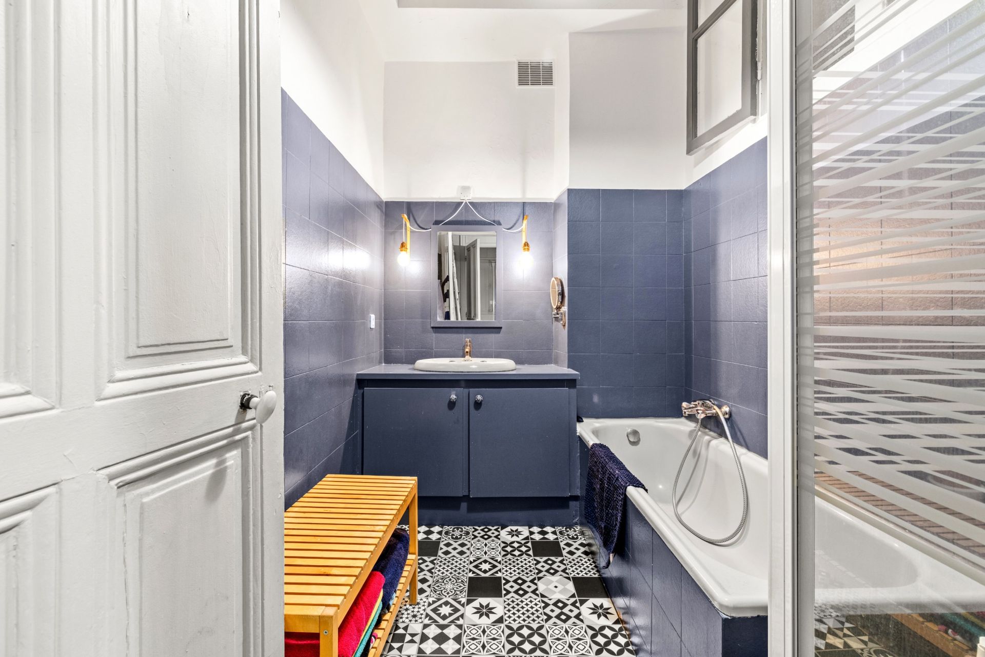 apartment 5 Rooms for sale on NICE (06000)
