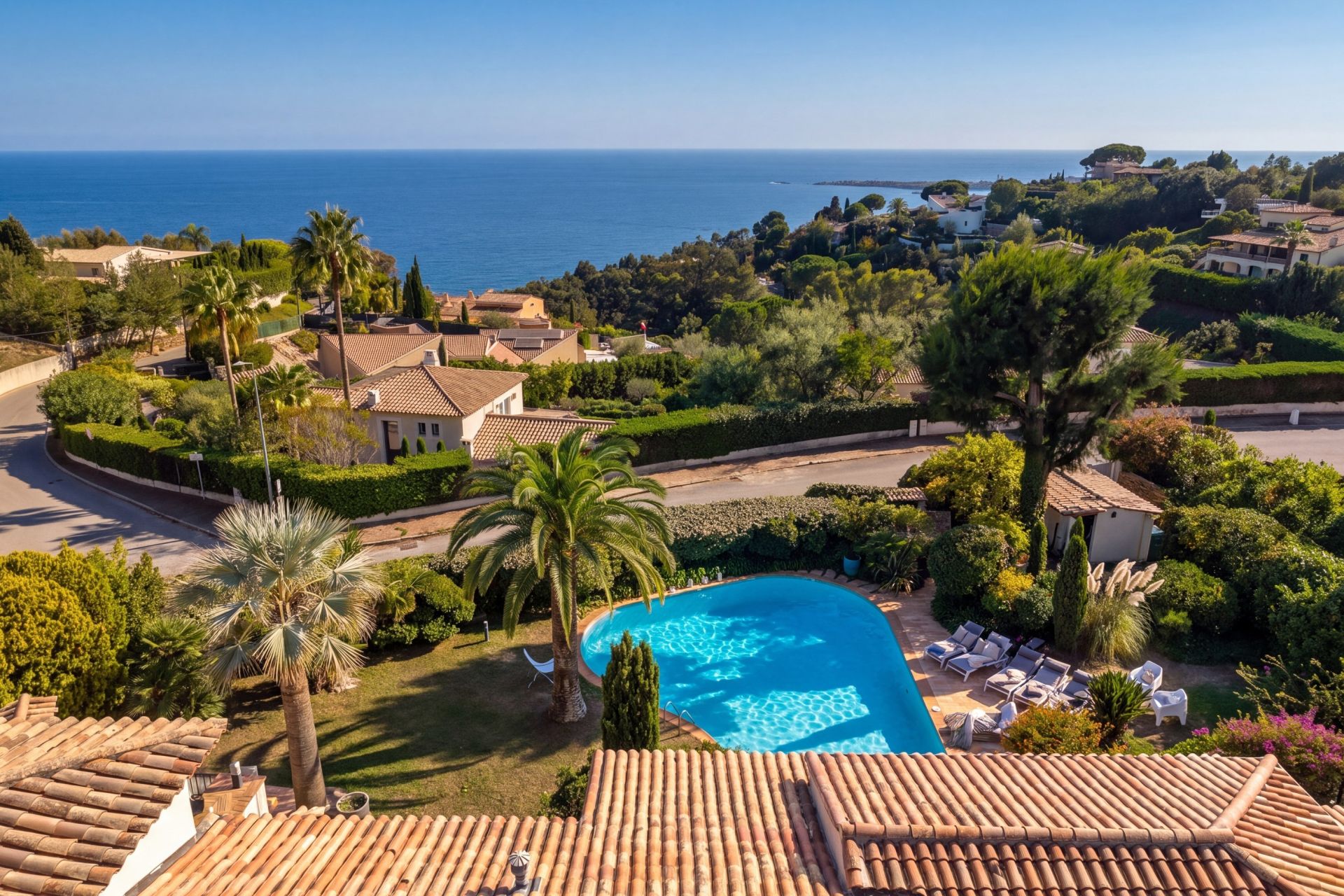 provencal house 5 Rooms for sale on VALLAURIS (06220)