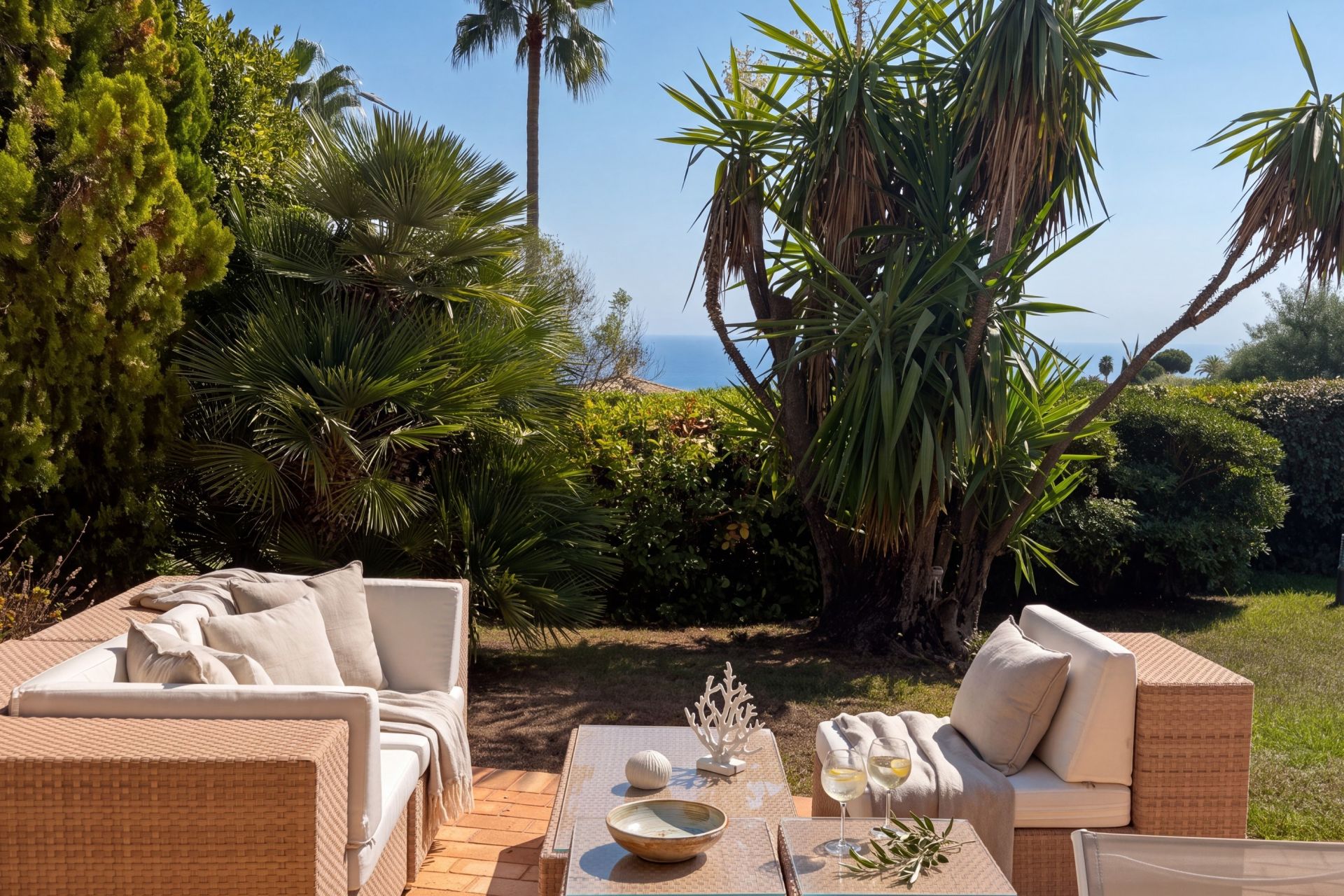 provencal house 5 Rooms for sale on VALLAURIS (06220)