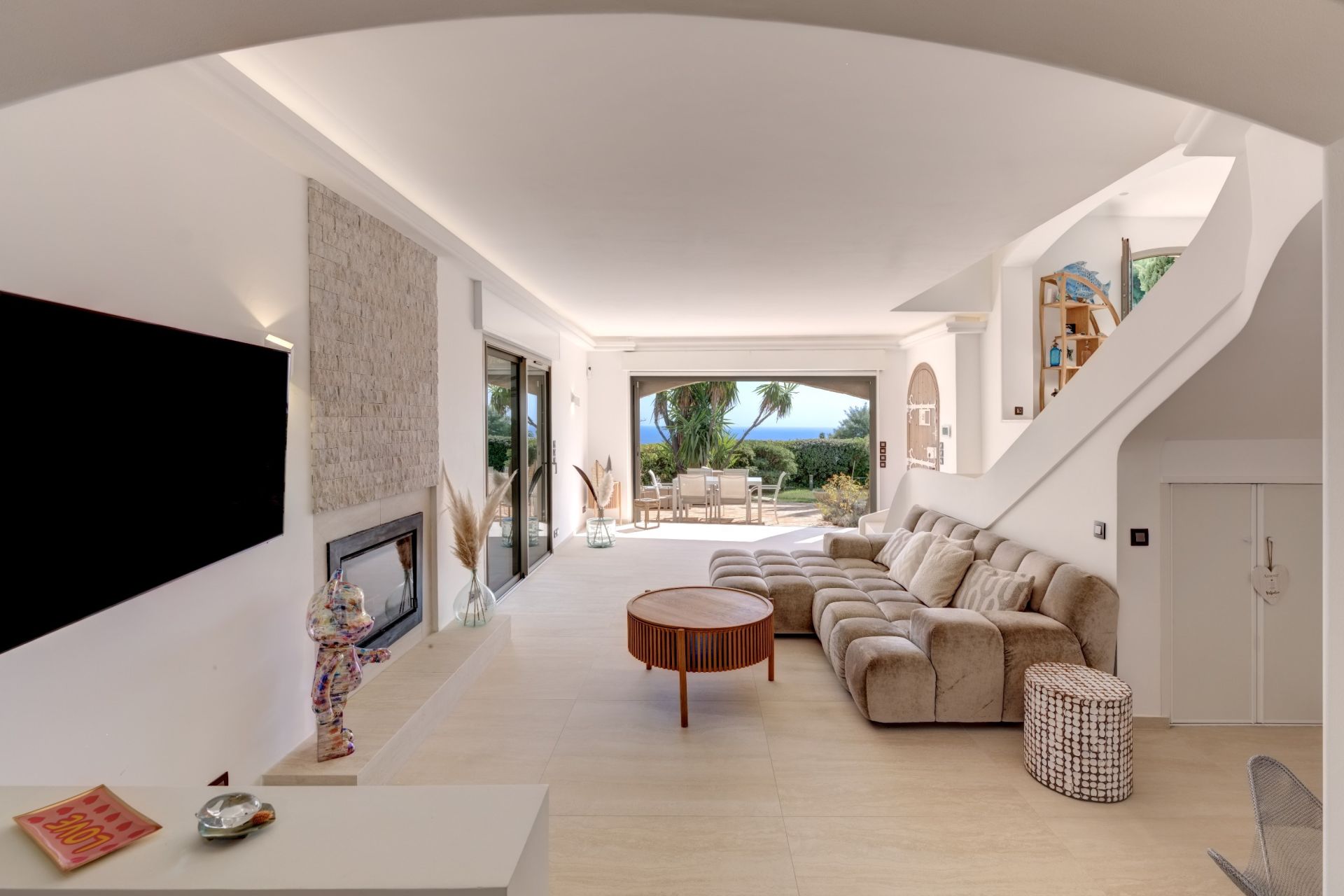 provencal house 5 Rooms for sale on VALLAURIS (06220)