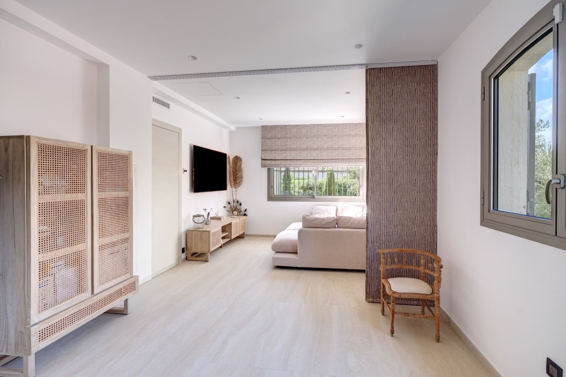 provencal house 5 Rooms for sale on VALLAURIS (06220)