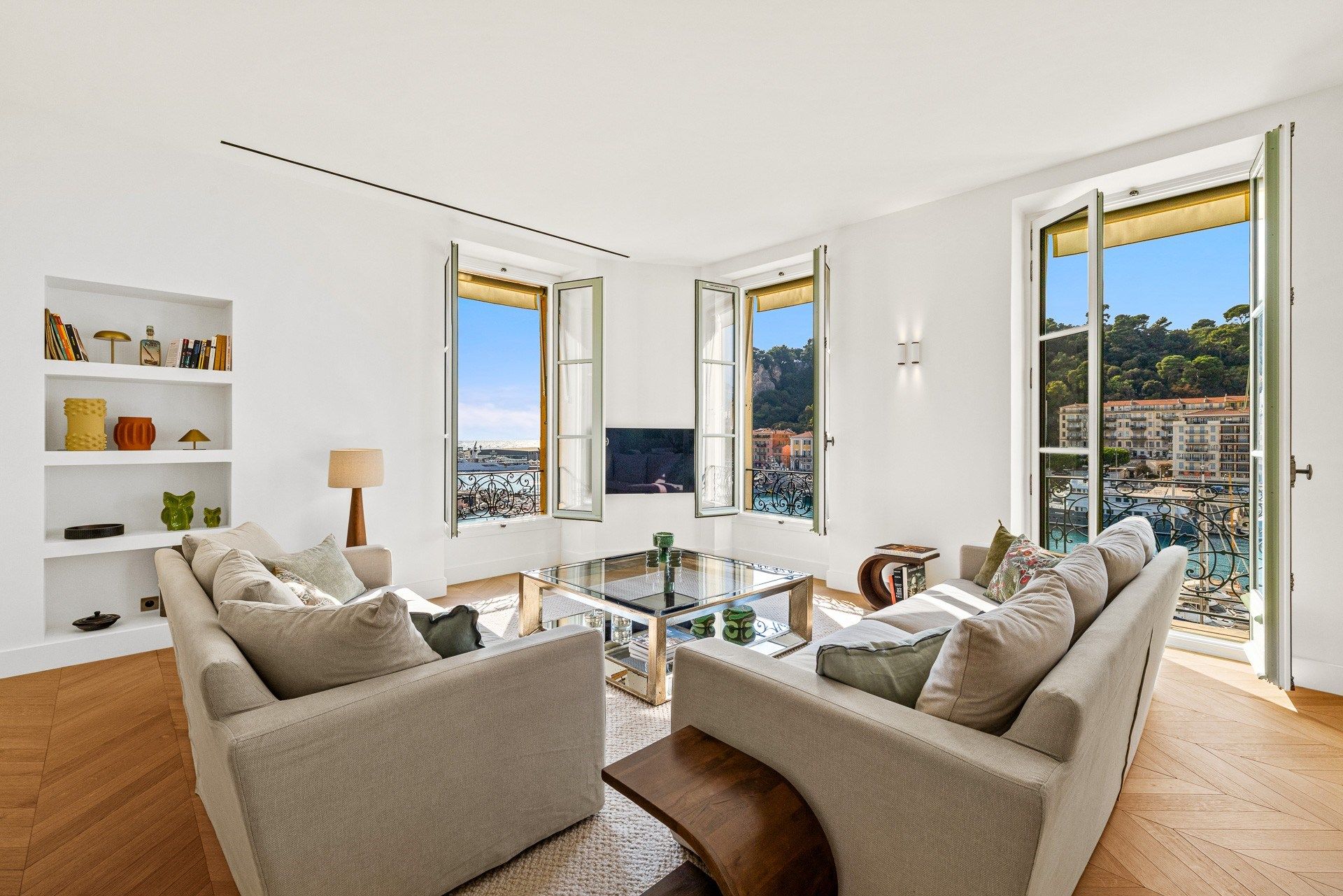 apartment 4 Rooms for sale on NICE (06000)