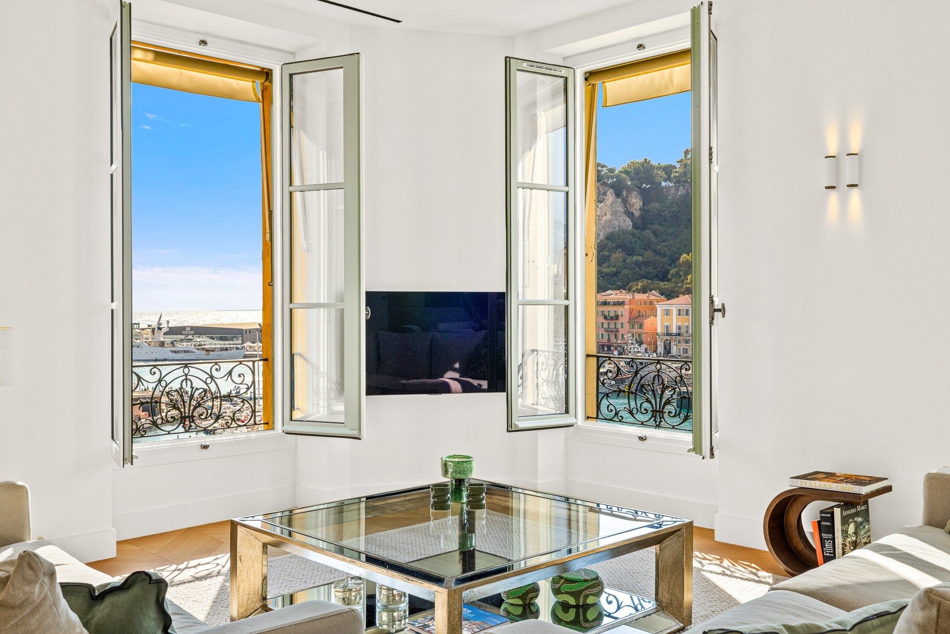 apartment 4 Rooms for sale on NICE (06000)