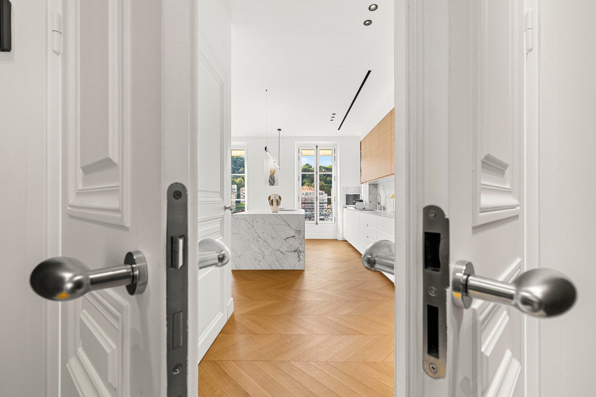 apartment 4 Rooms for sale on NICE (06000)
