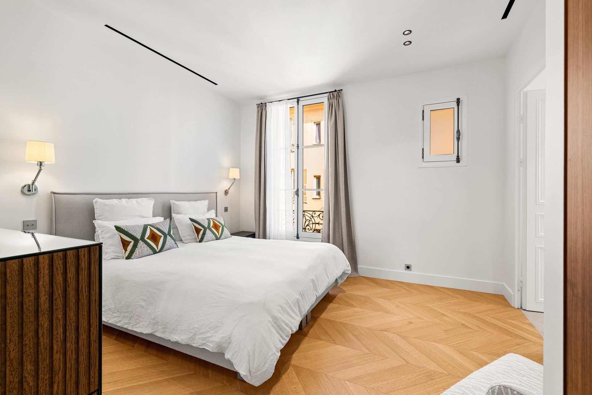 apartment 4 Rooms for sale on NICE (06000)