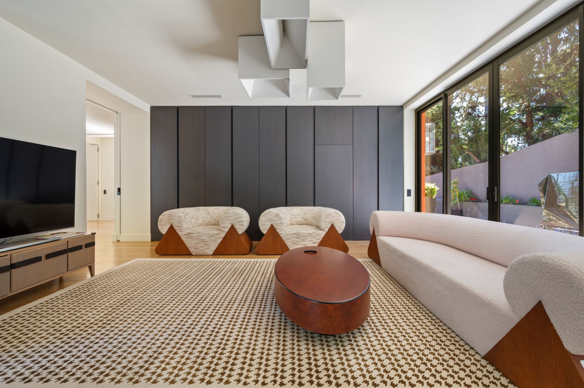 maison contemporaine 18 Pièces en vente sur BEAULIEU SUR MER (06310)