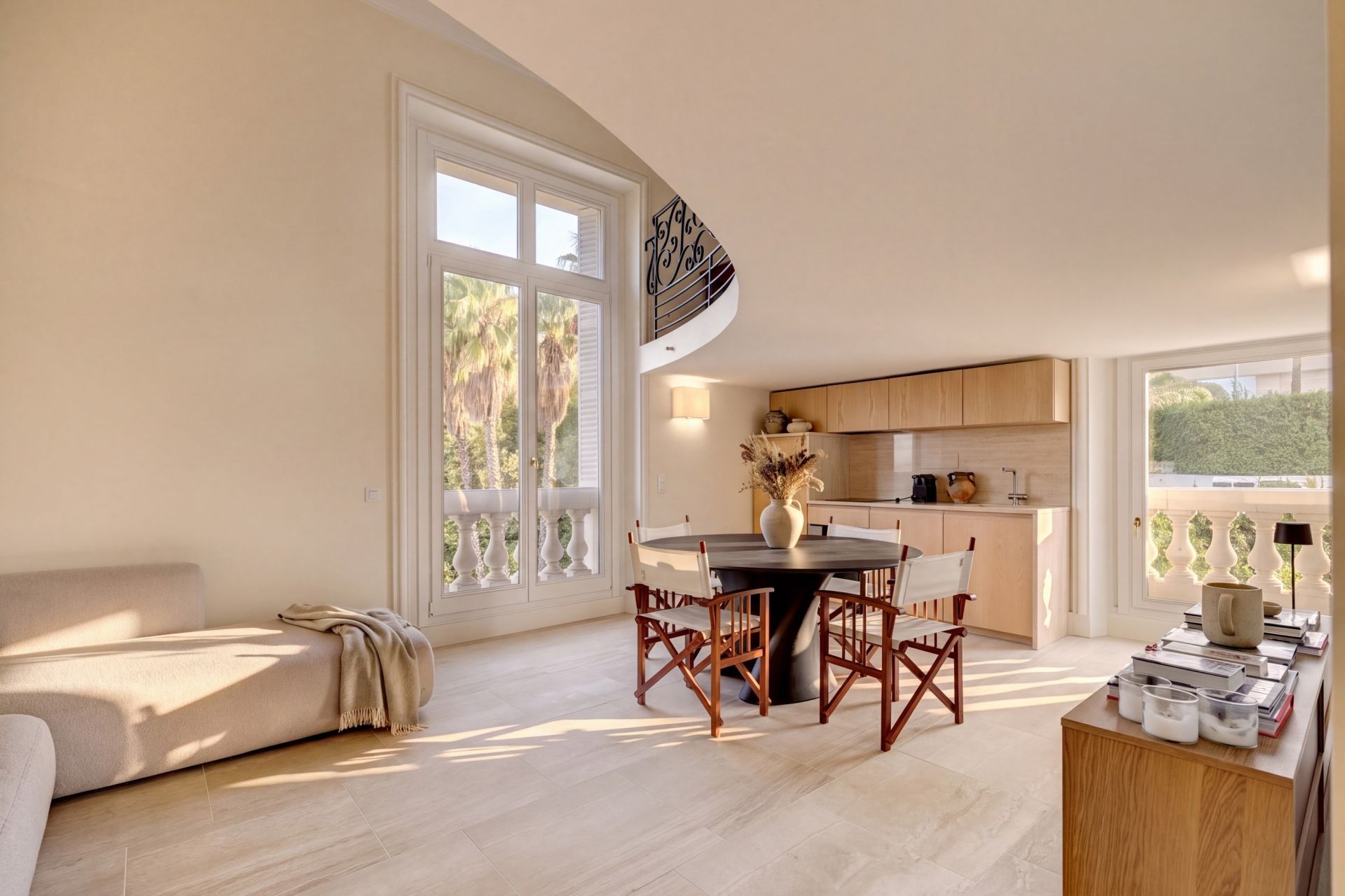 apartment 3 Rooms for sale on CANNES (06400)
