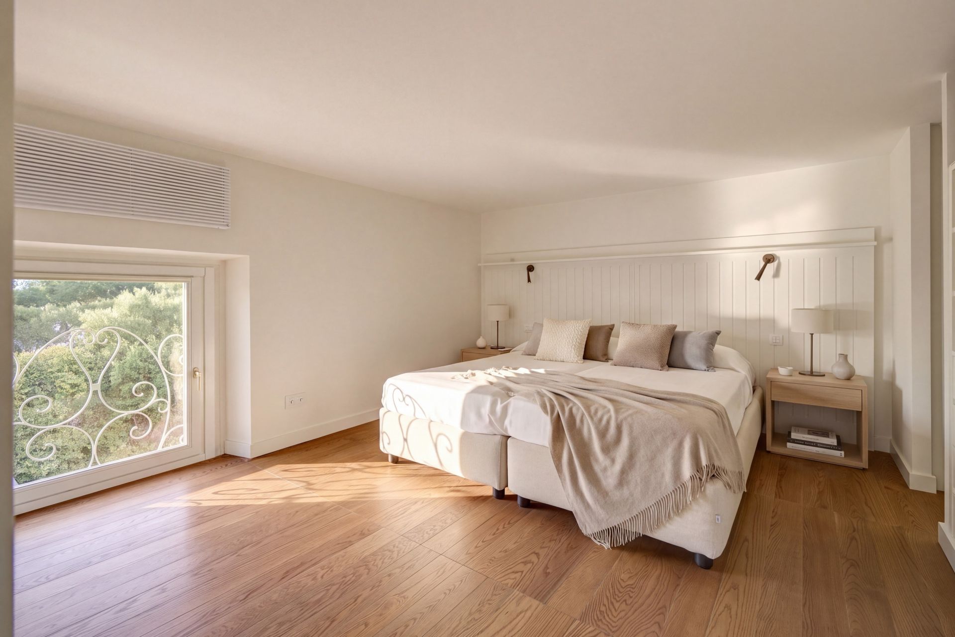 apartment 3 Rooms for sale on CANNES (06400)
