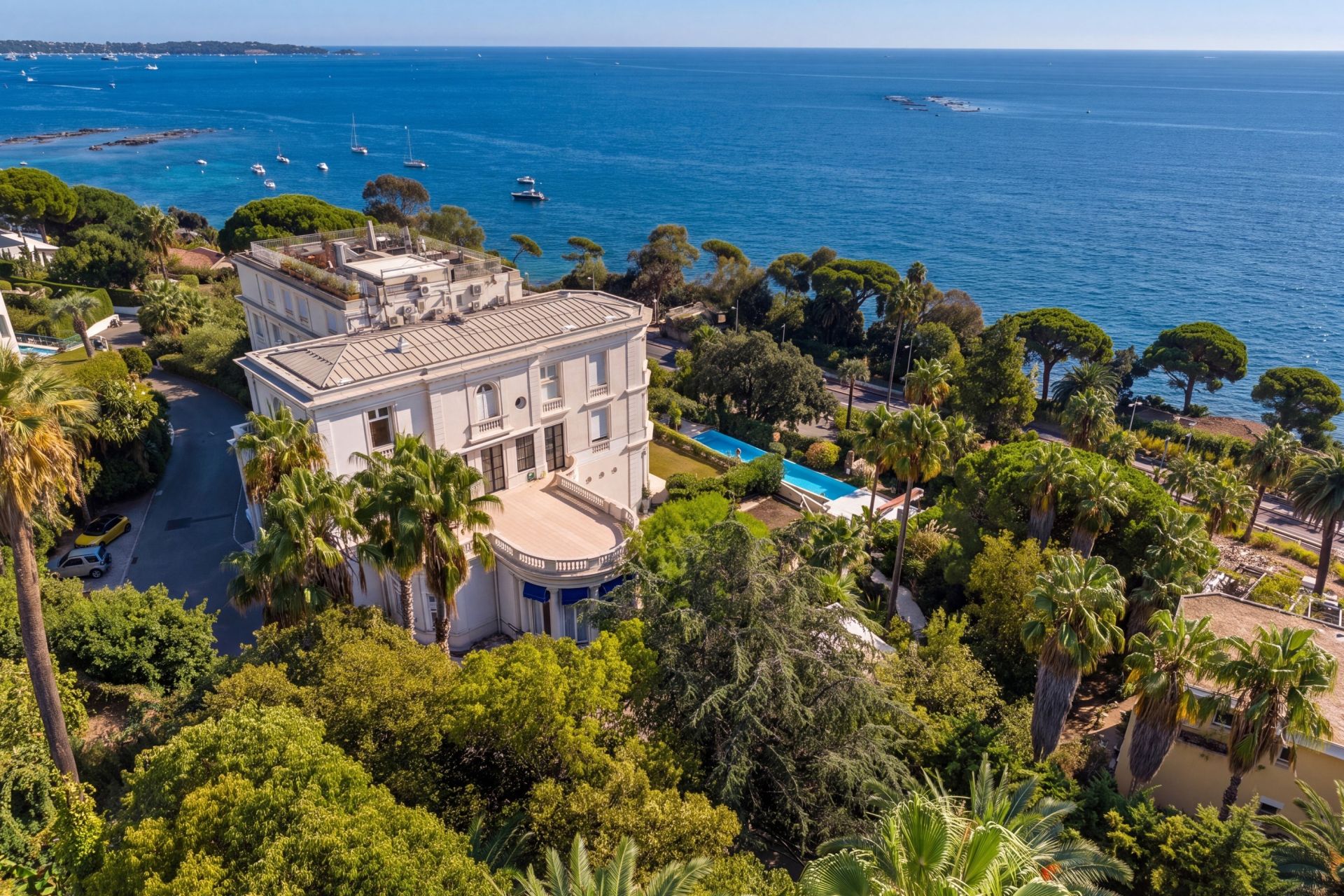 apartment 3 Rooms for sale on CANNES (06400)