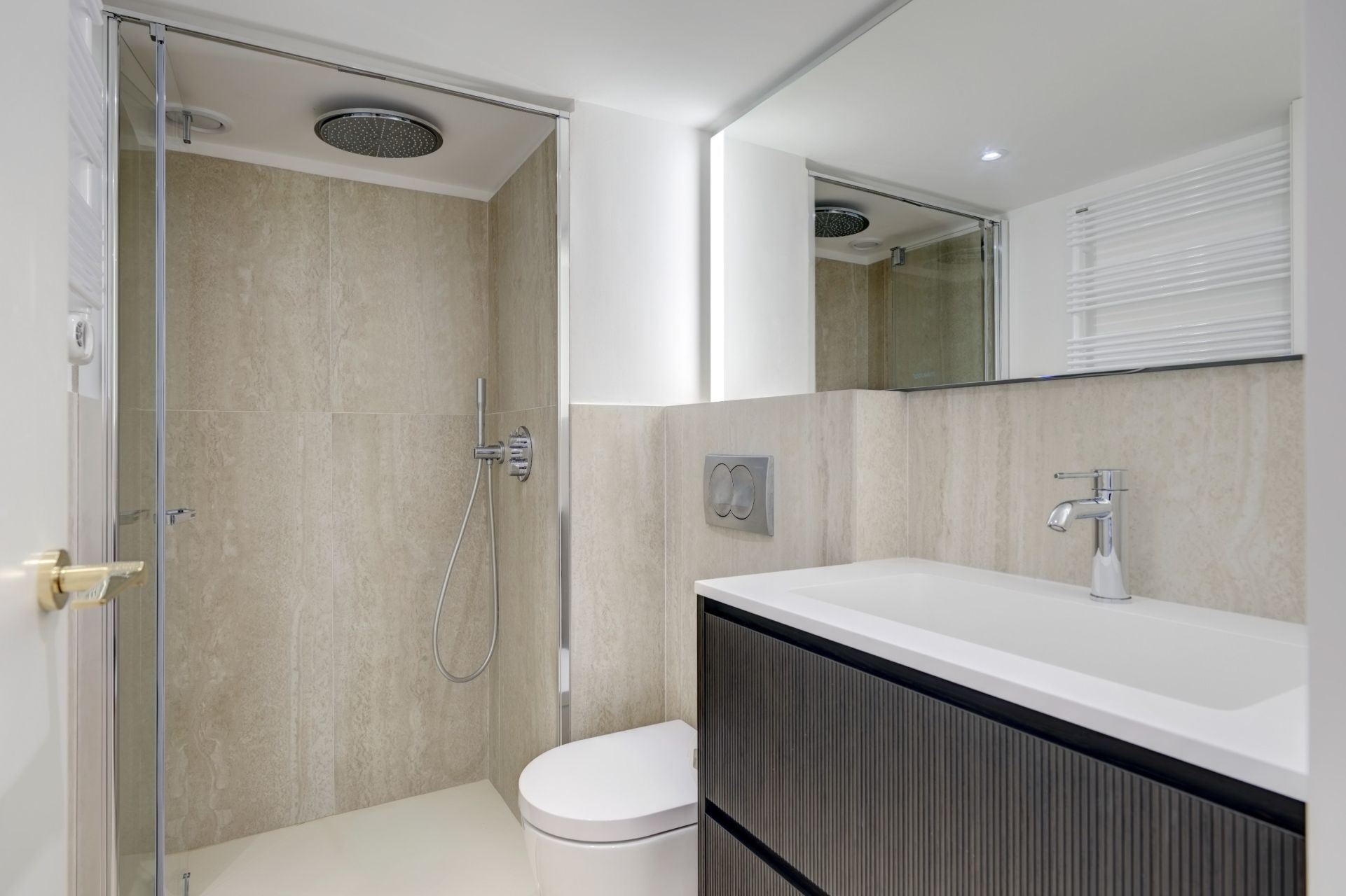 apartment 3 Rooms for sale on CANNES (06400)