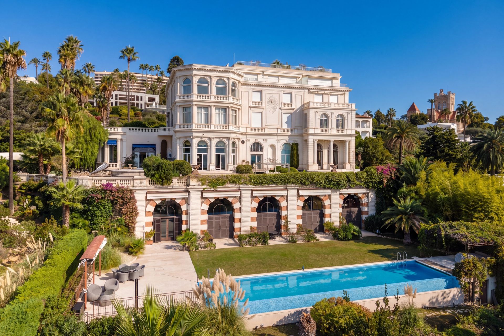 apartment 3 Rooms for sale on CANNES (06400)