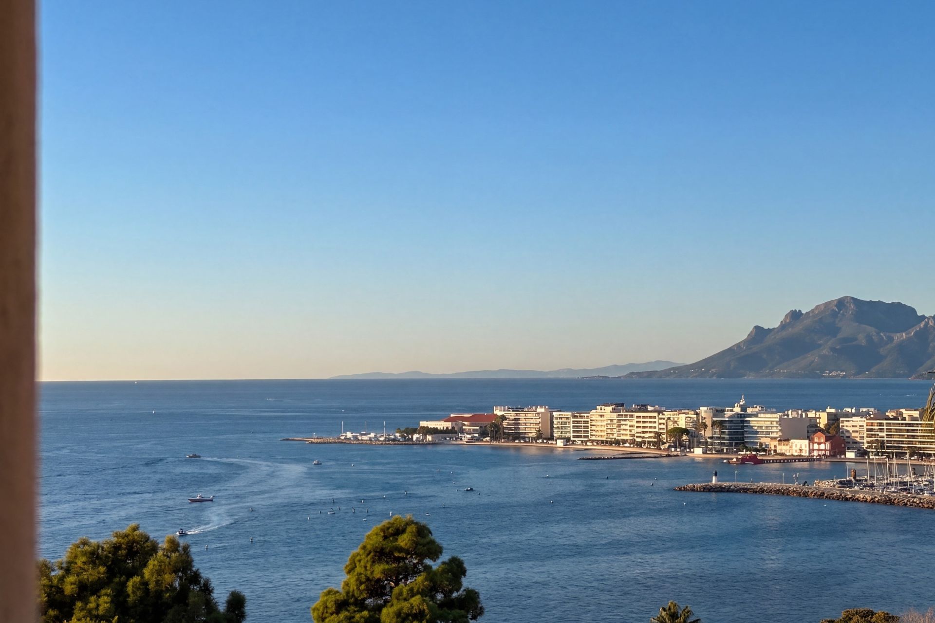 apartment 3 Rooms for sale on CANNES (06400)