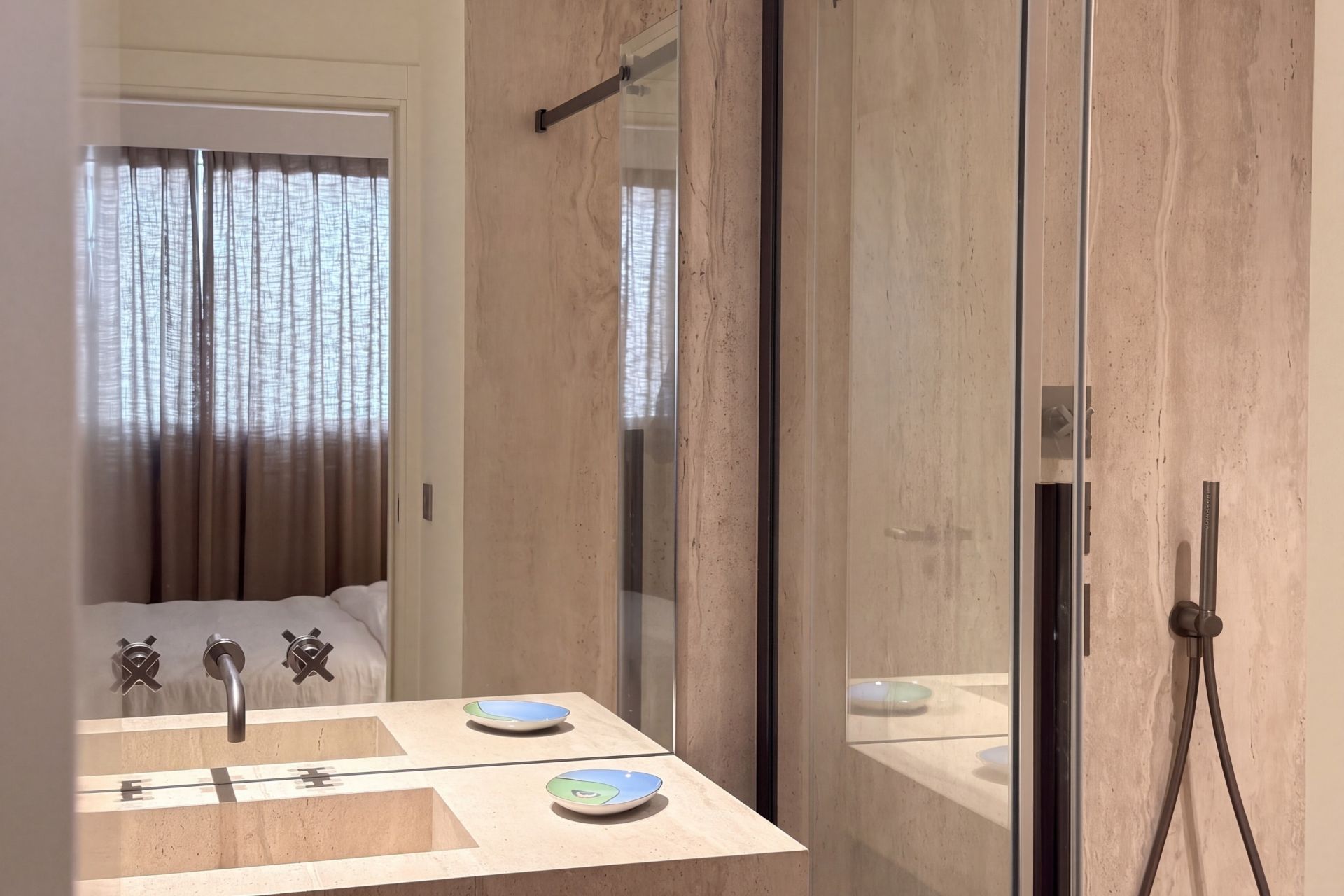 apartment 2 Rooms for sale on CANNES (06400)