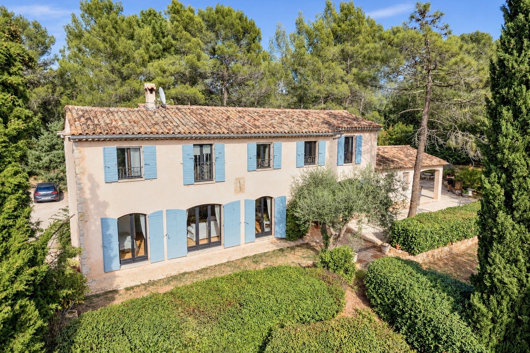 bastide 5 Pièces en vente sur TOURRETTES (83440)
