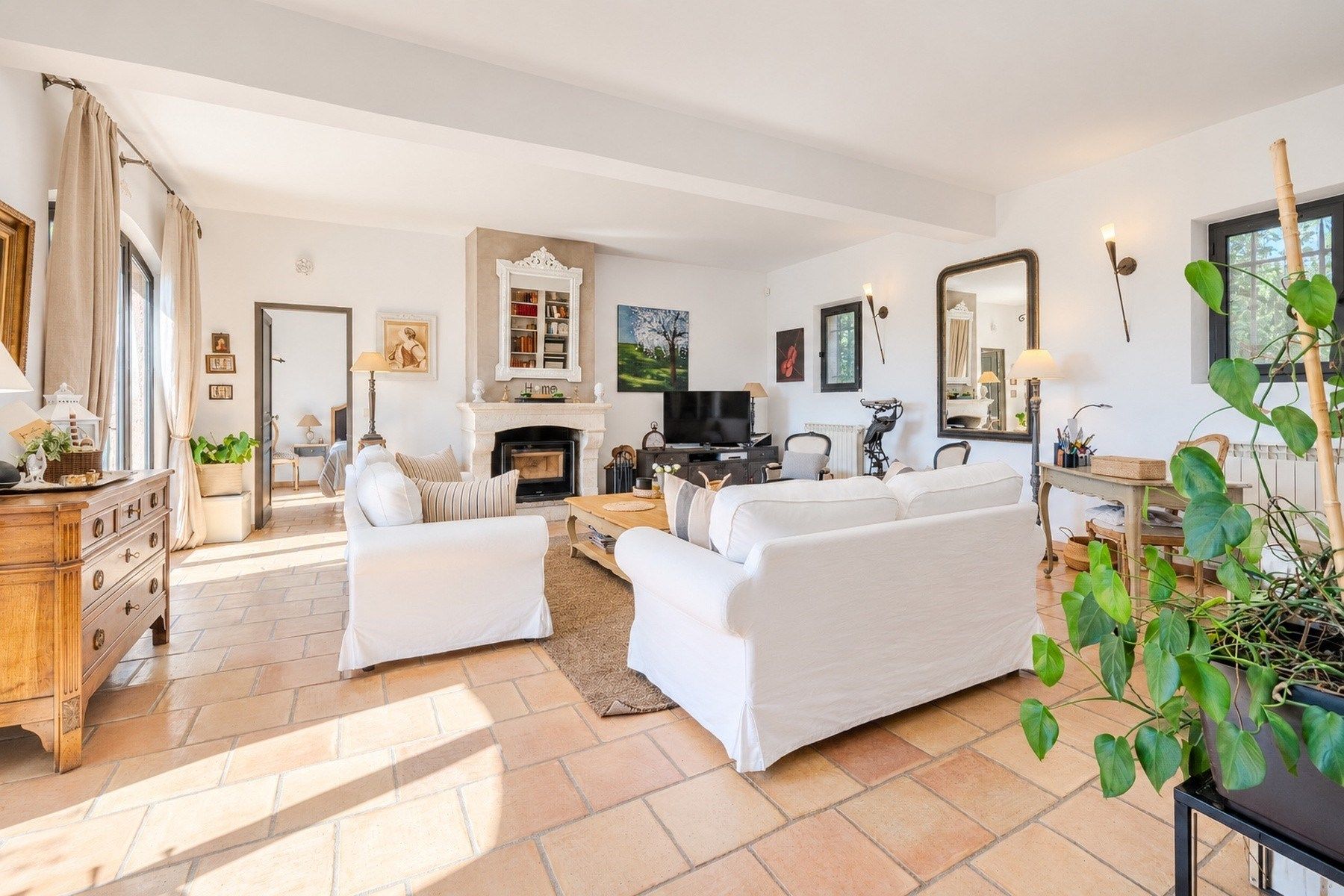 bastide 5 Pièces en vente sur TOURRETTES (83440)