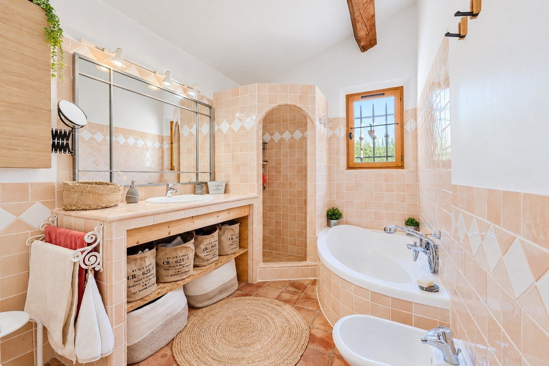bastide 5 Pièces en vente sur TOURRETTES (83440)