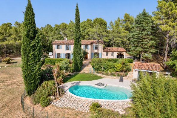 Vente Bastide Tourrettes 5&nbsp;Pièces 196&nbsp;m²