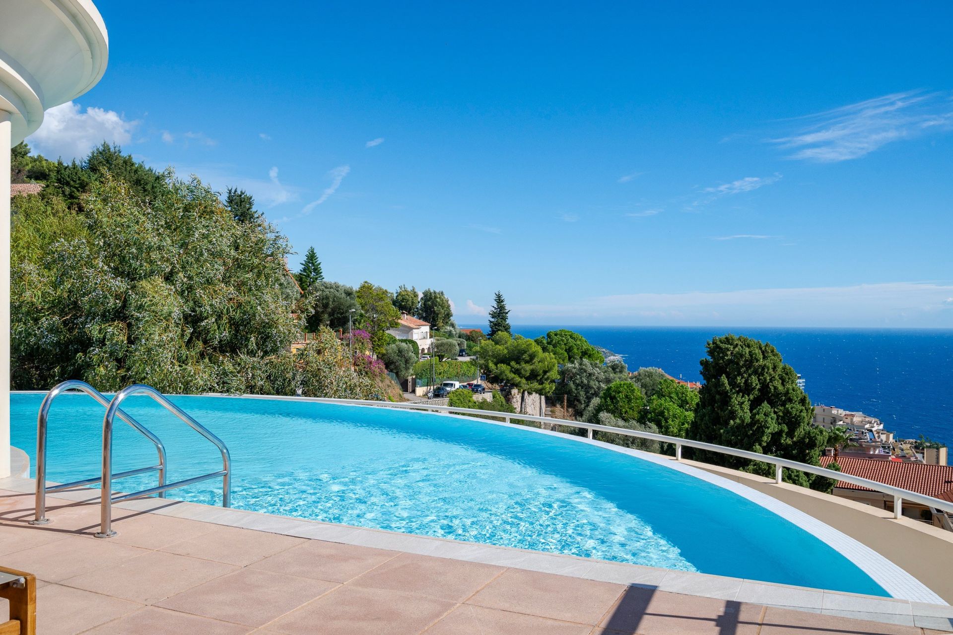 appartement 3 Pièces en vente sur BEAUSOLEIL (06240)