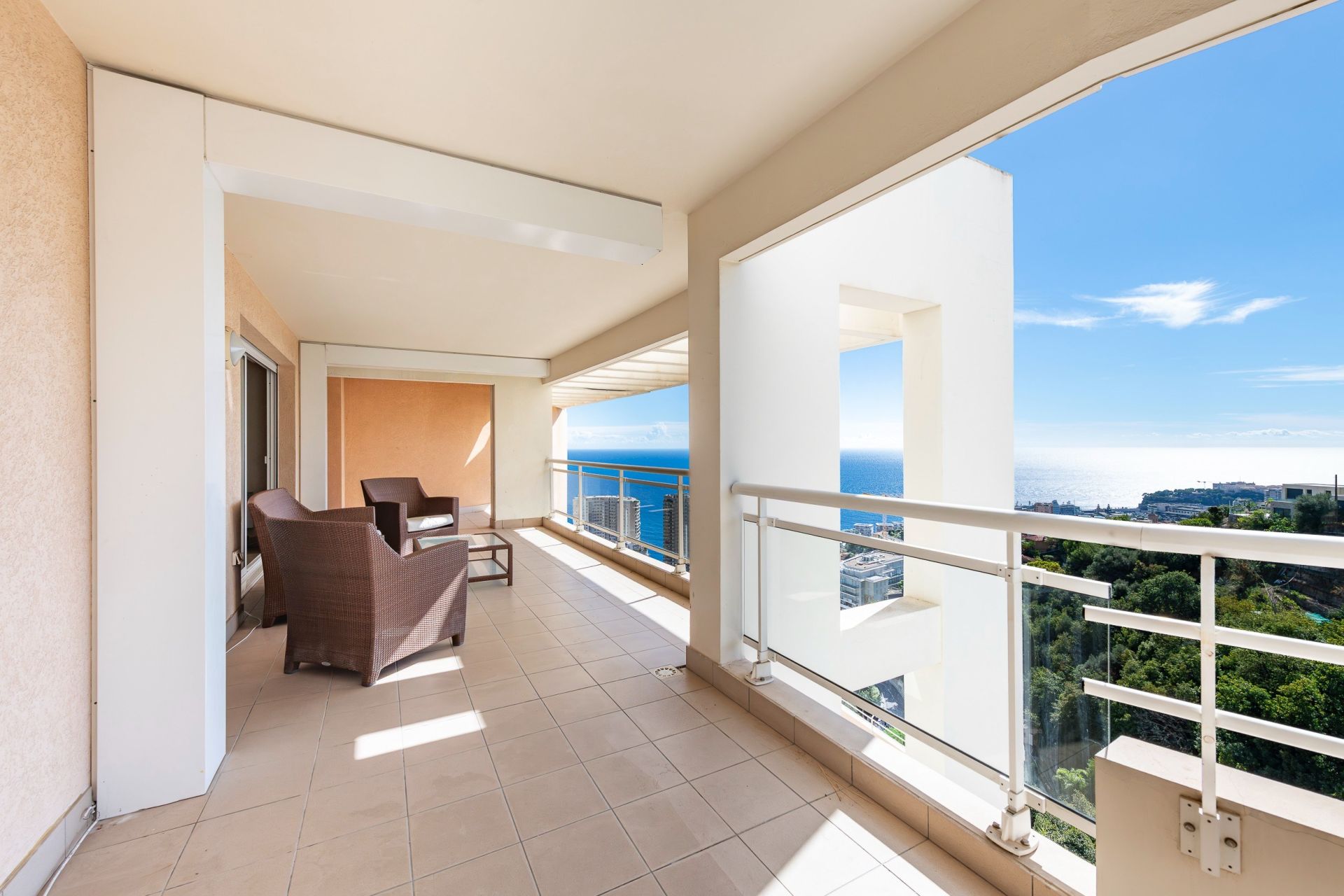 appartement 3 Pièces en vente sur BEAUSOLEIL (06240)