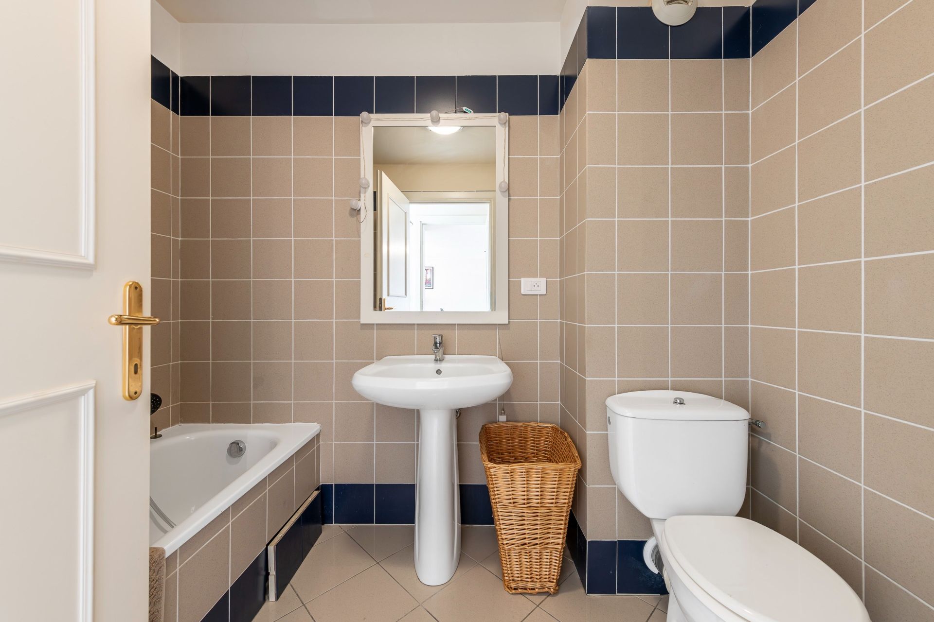 appartement 3 Pièces en vente sur BEAUSOLEIL (06240)