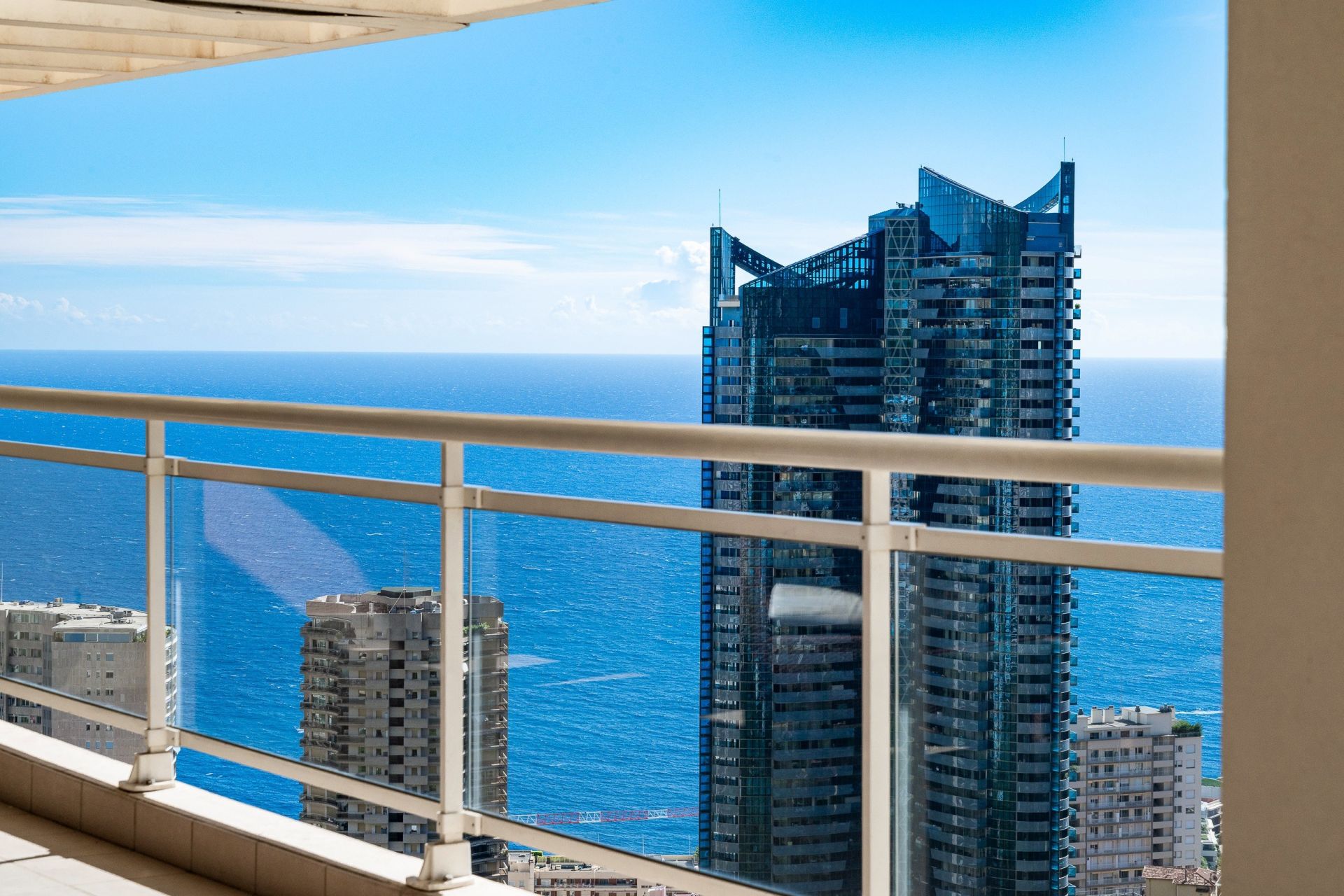 appartement 3 Pièces en vente sur BEAUSOLEIL (06240)