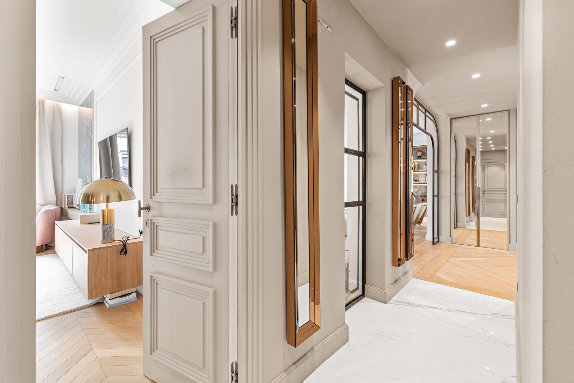 apartment 4 Rooms for sale on NICE (06000)