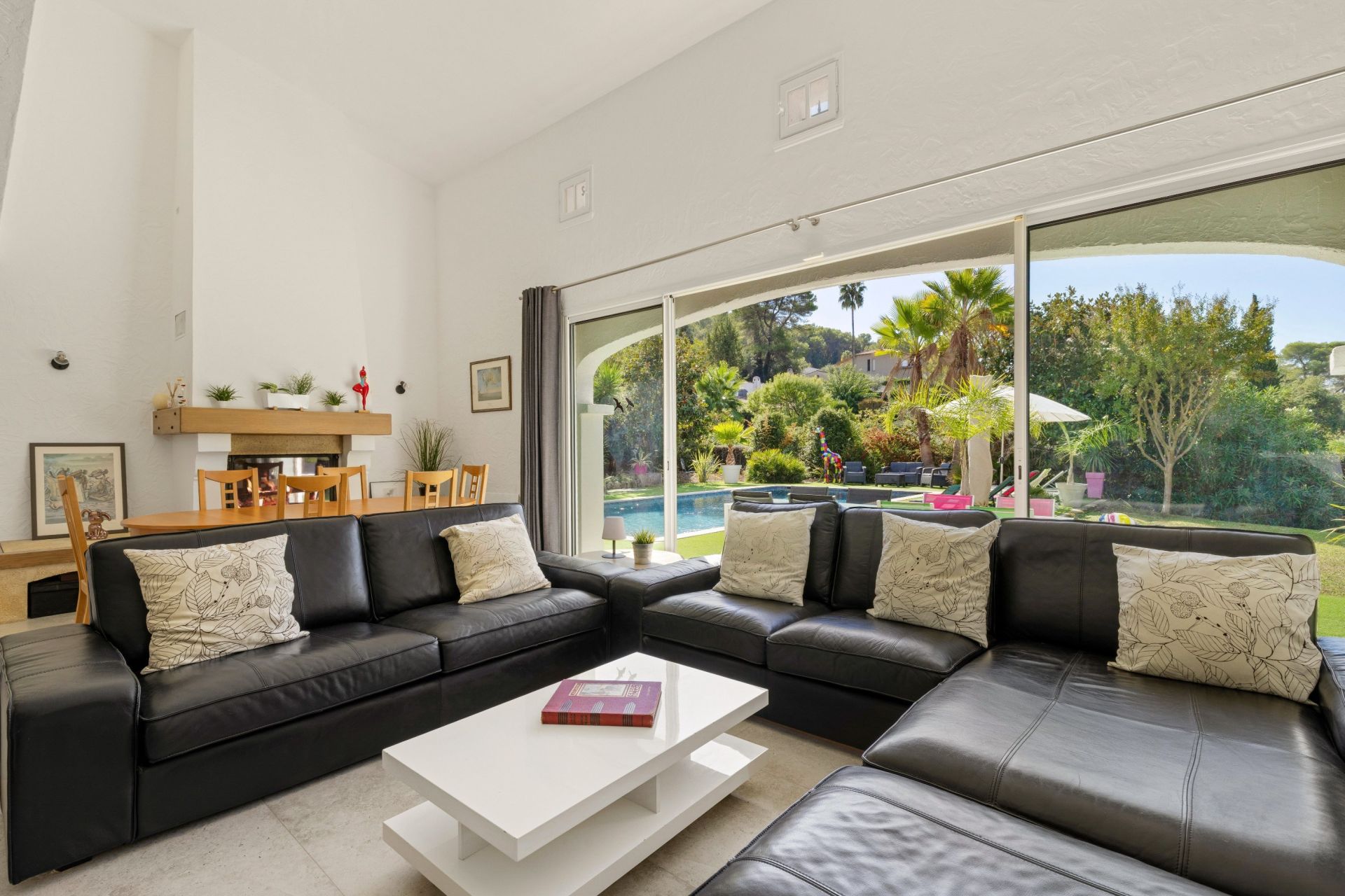villa 7 Pièces en vente sur MOUGINS (06250)