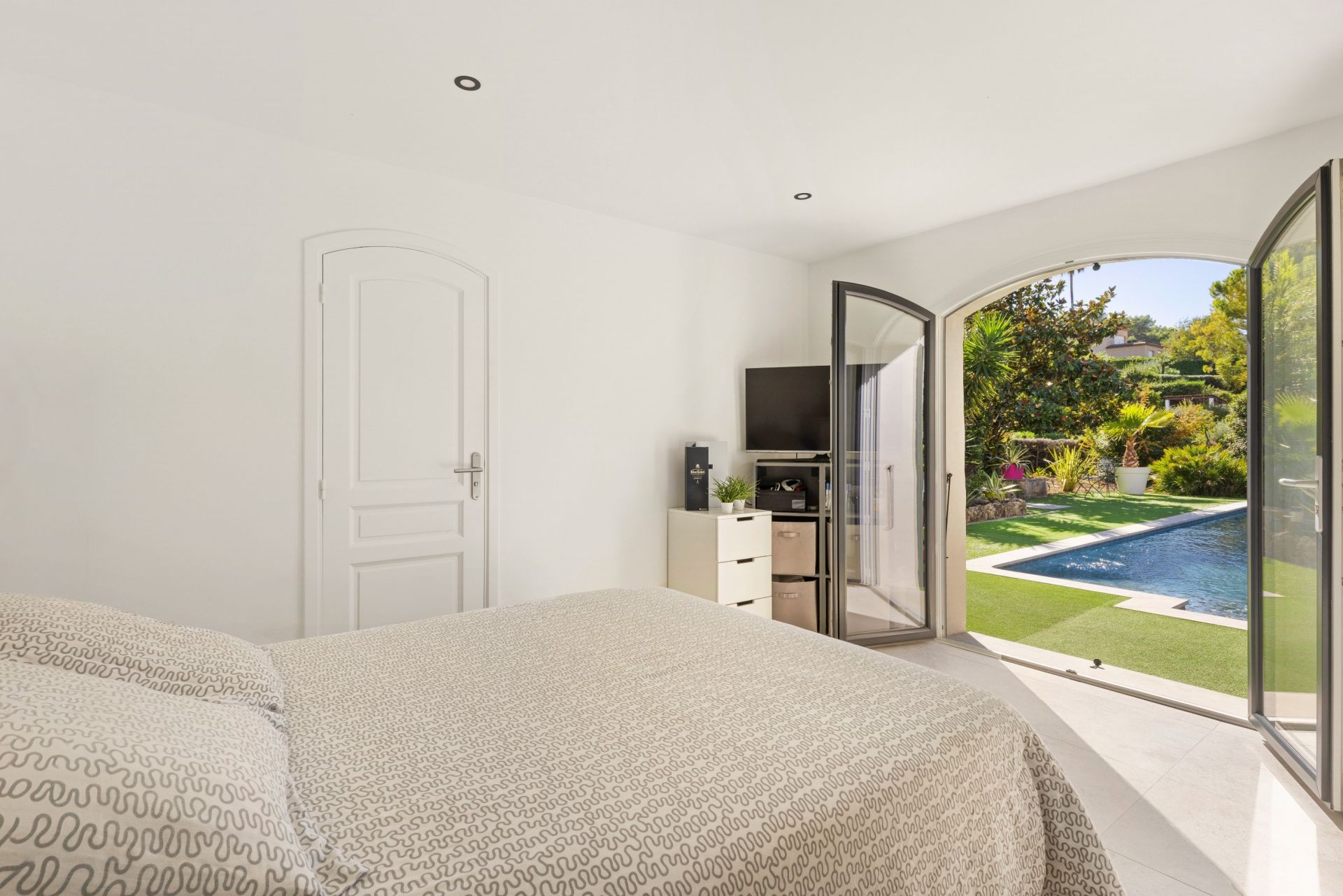 villa 7 Pièces en vente sur MOUGINS (06250)