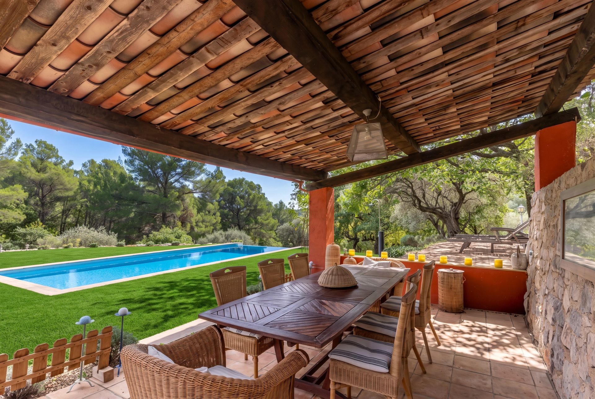 propriété 6 Pièces en vente sur FAYENCE (83440)