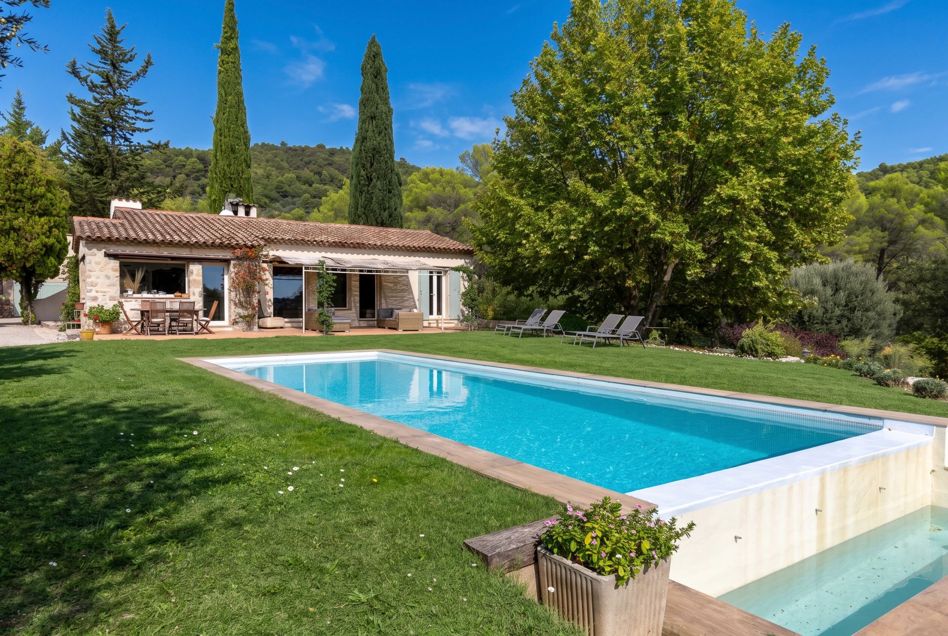 propriété 6 Pièces en vente sur FAYENCE (83440)