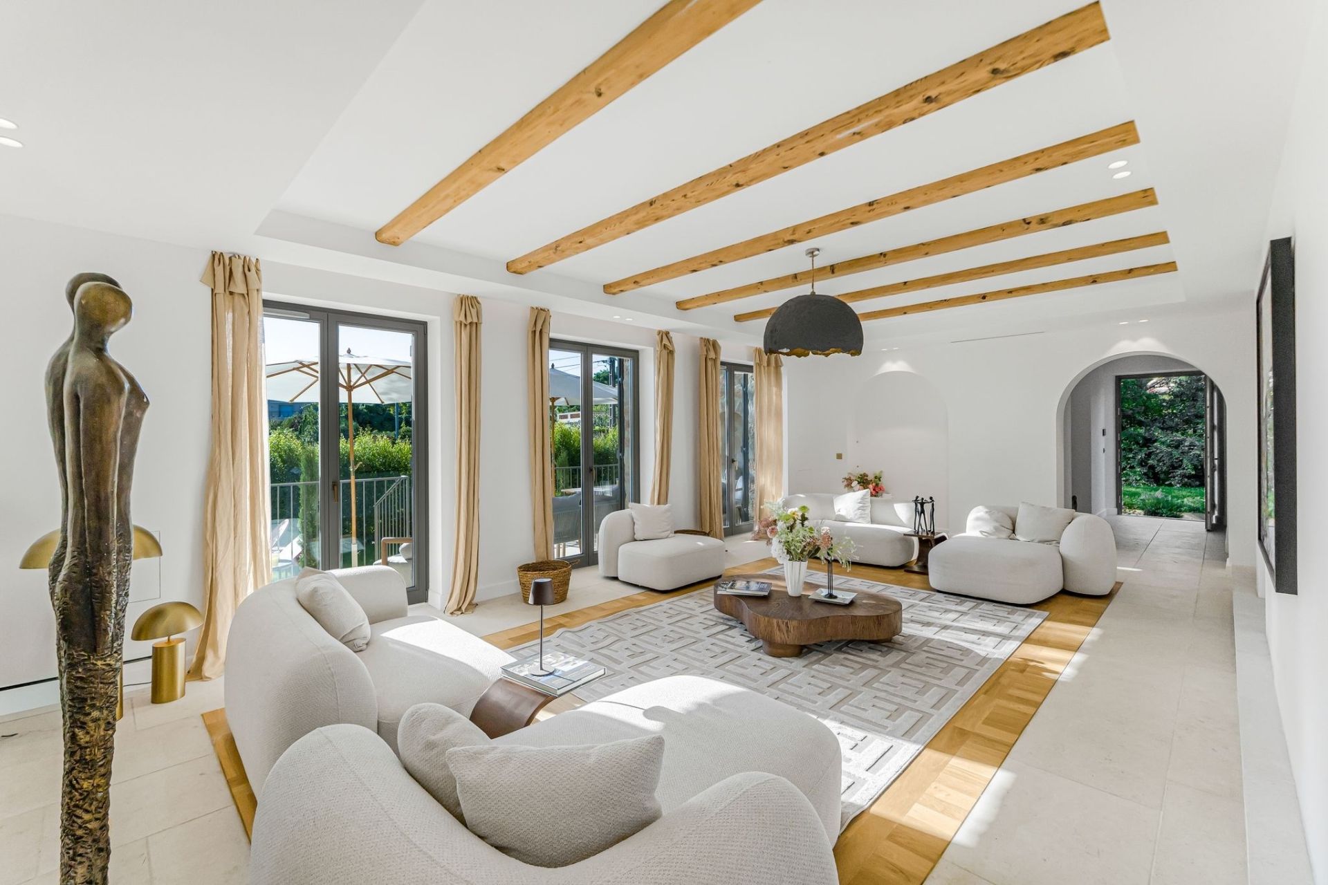 bastide 9 Pièces en vente sur ANTIBES (06600)