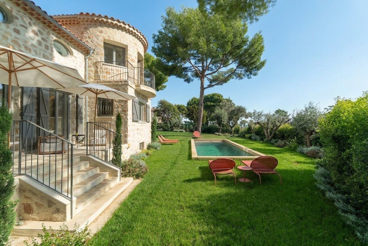 bastide 9 Pièces en vente sur ANTIBES (06600)