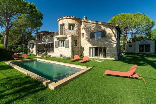 Vente Bastide Antibes 9&nbsp;Pièces 398&nbsp;m²
