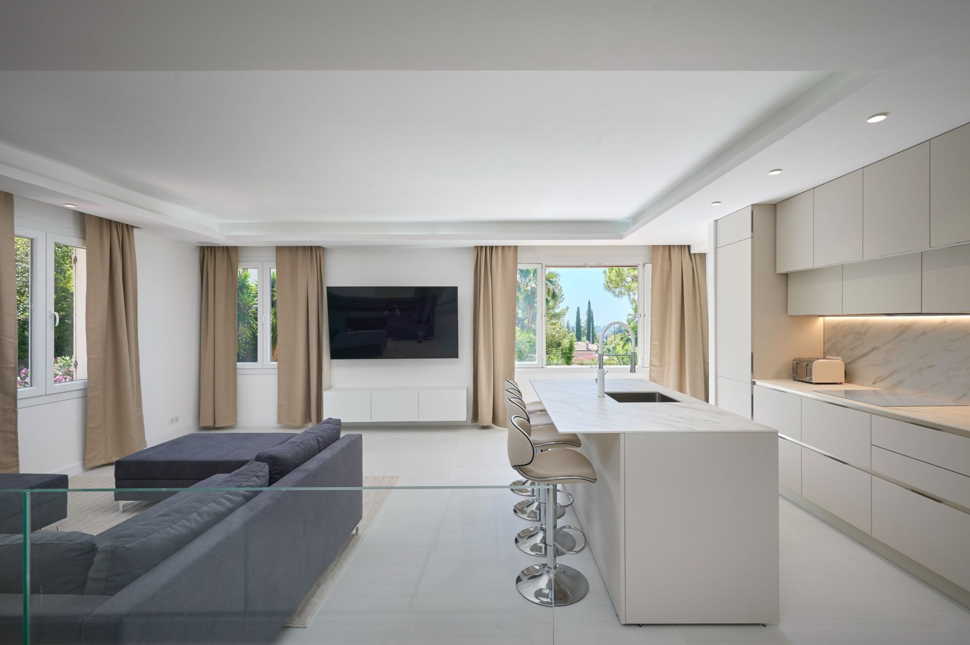 villa 8 Pièces en vente sur MOUGINS (06250)