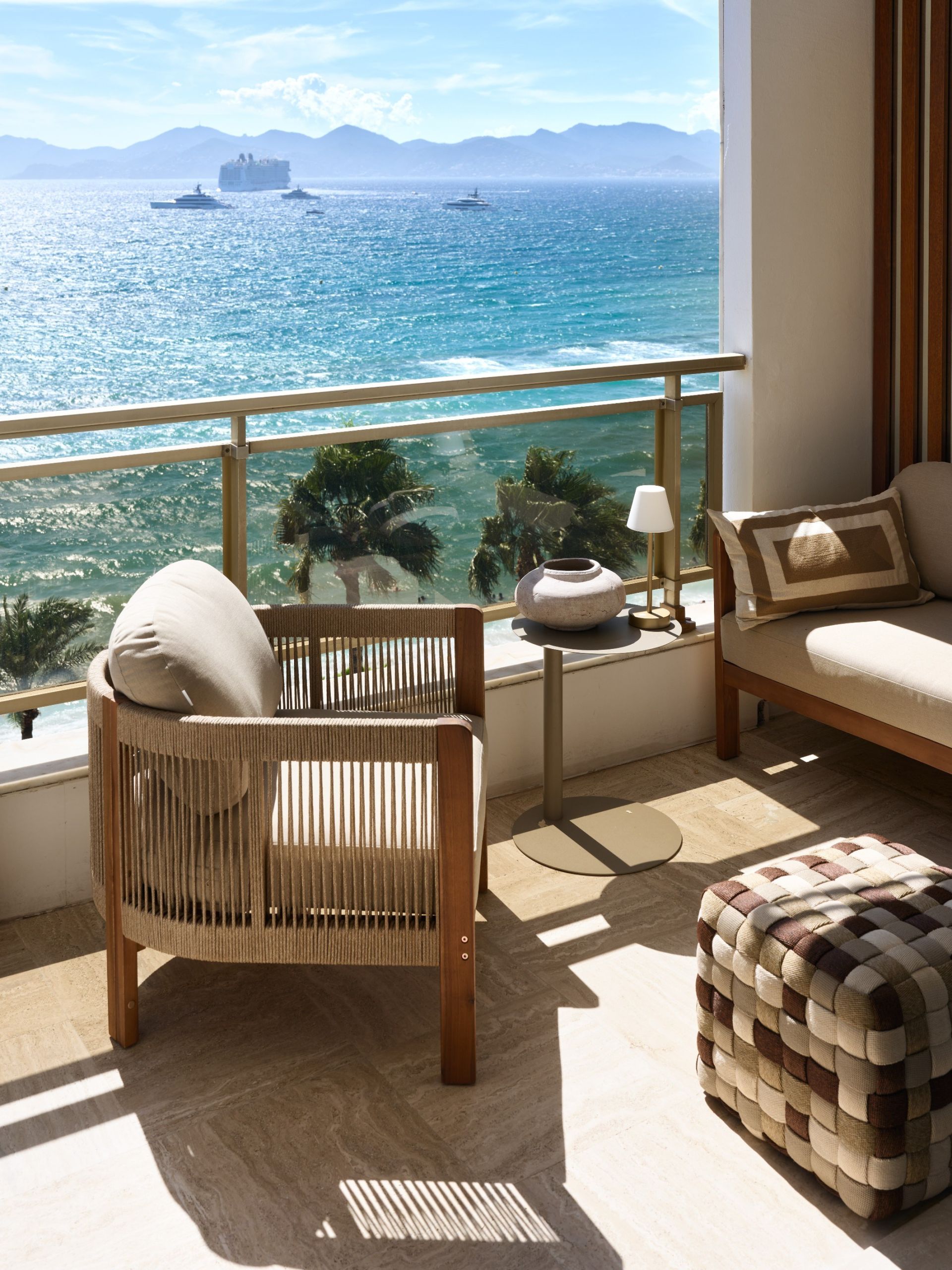 apartment 3 Rooms for sale on CANNES (06400)