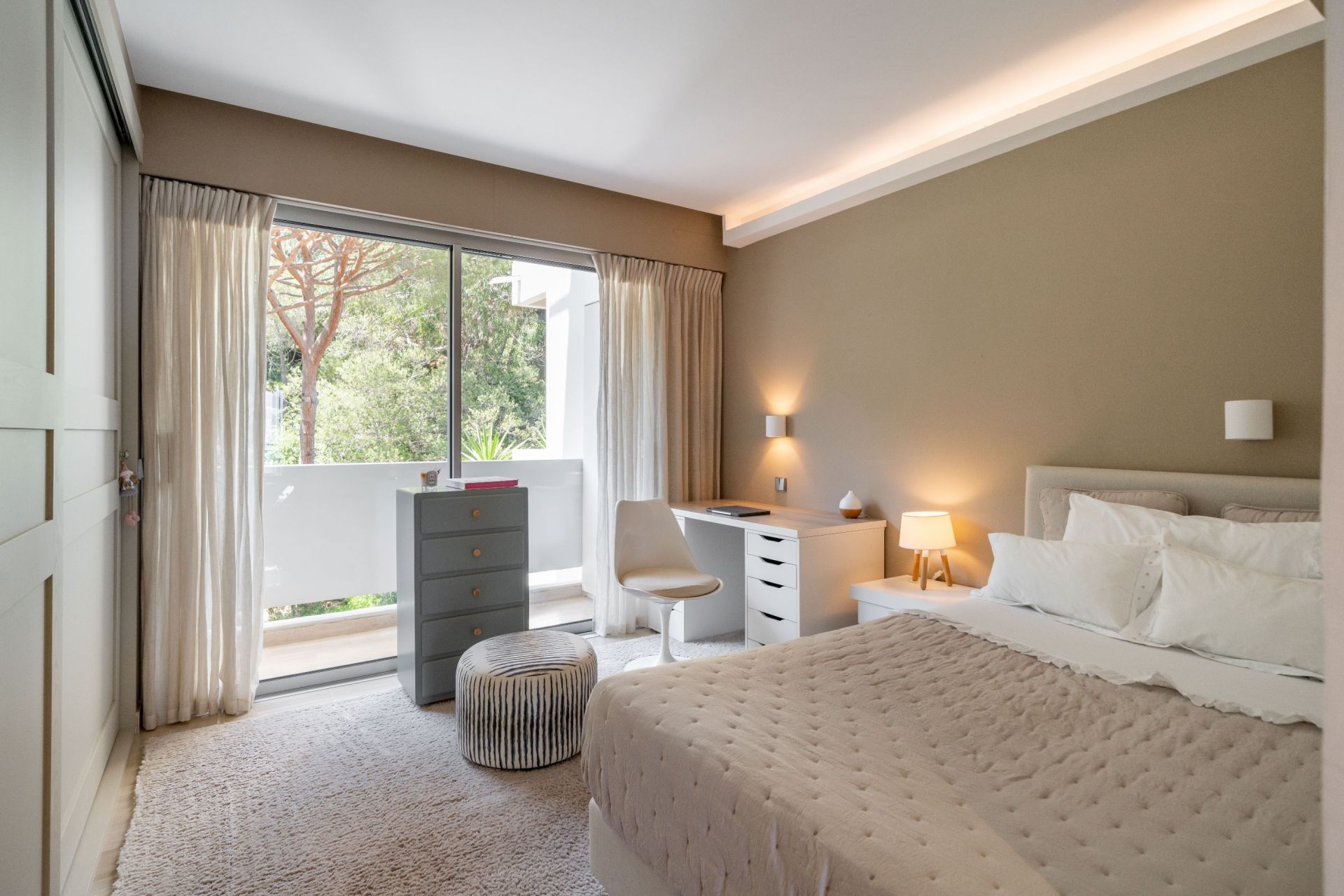 apartment 5 Rooms for sale on LE GOLFE JUAN (06220)