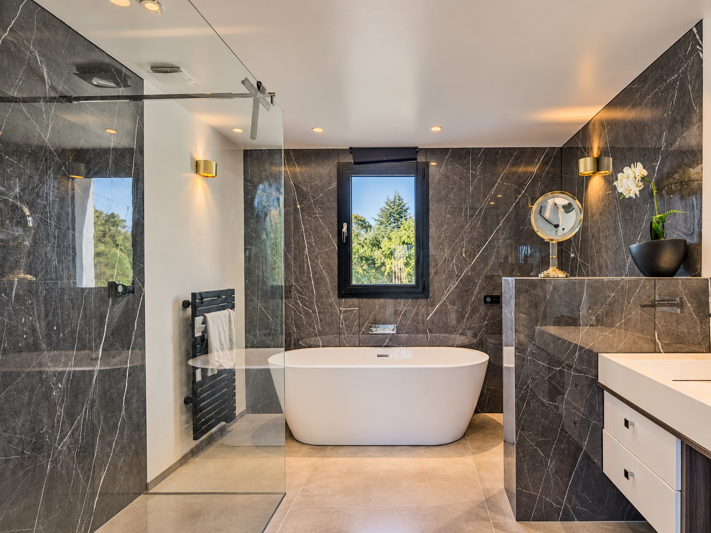 maison contemporaine 7 Pièces en vente sur BIOT (06410)