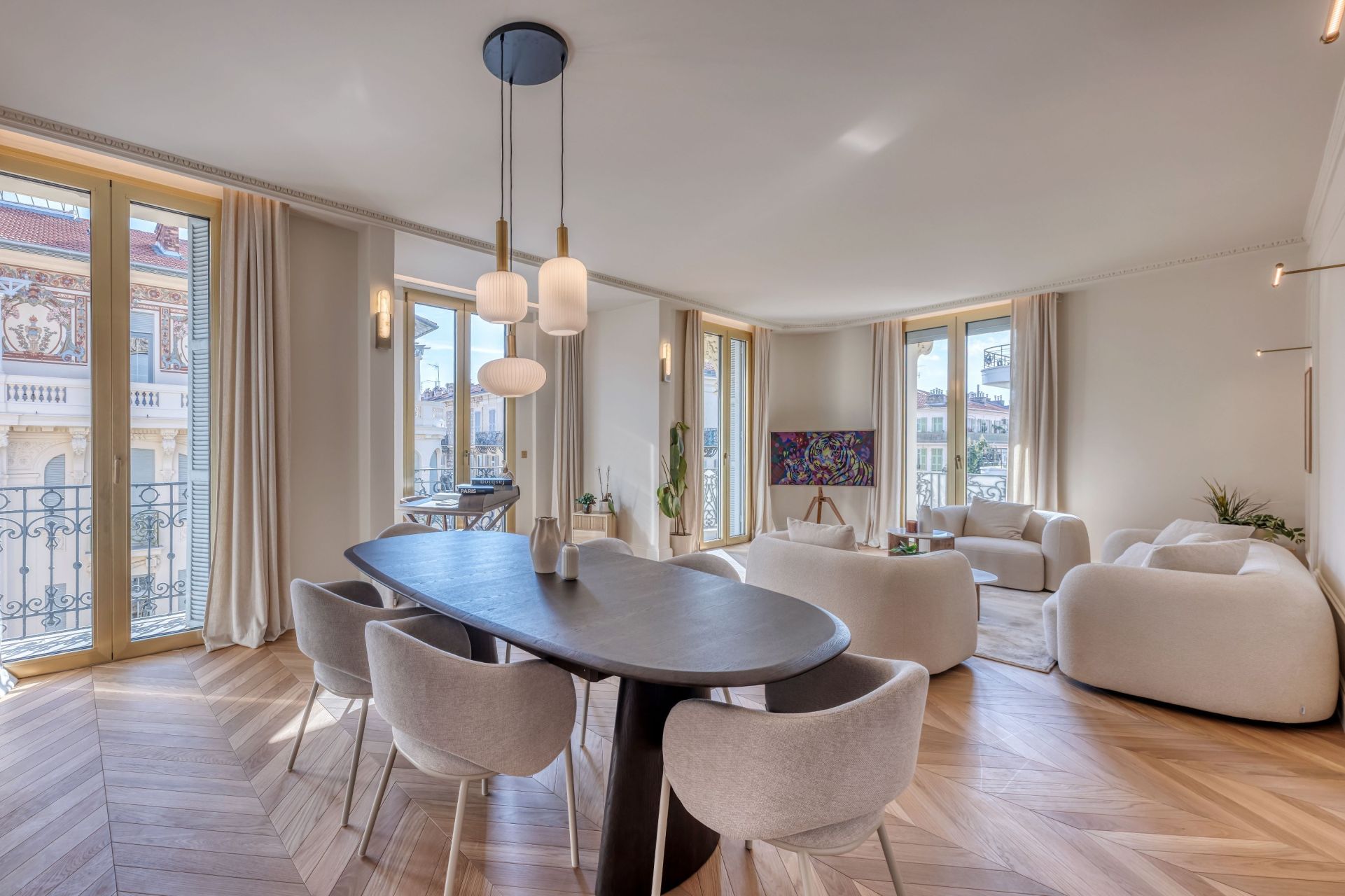 apartment 4 Rooms for sale on NICE (06000)