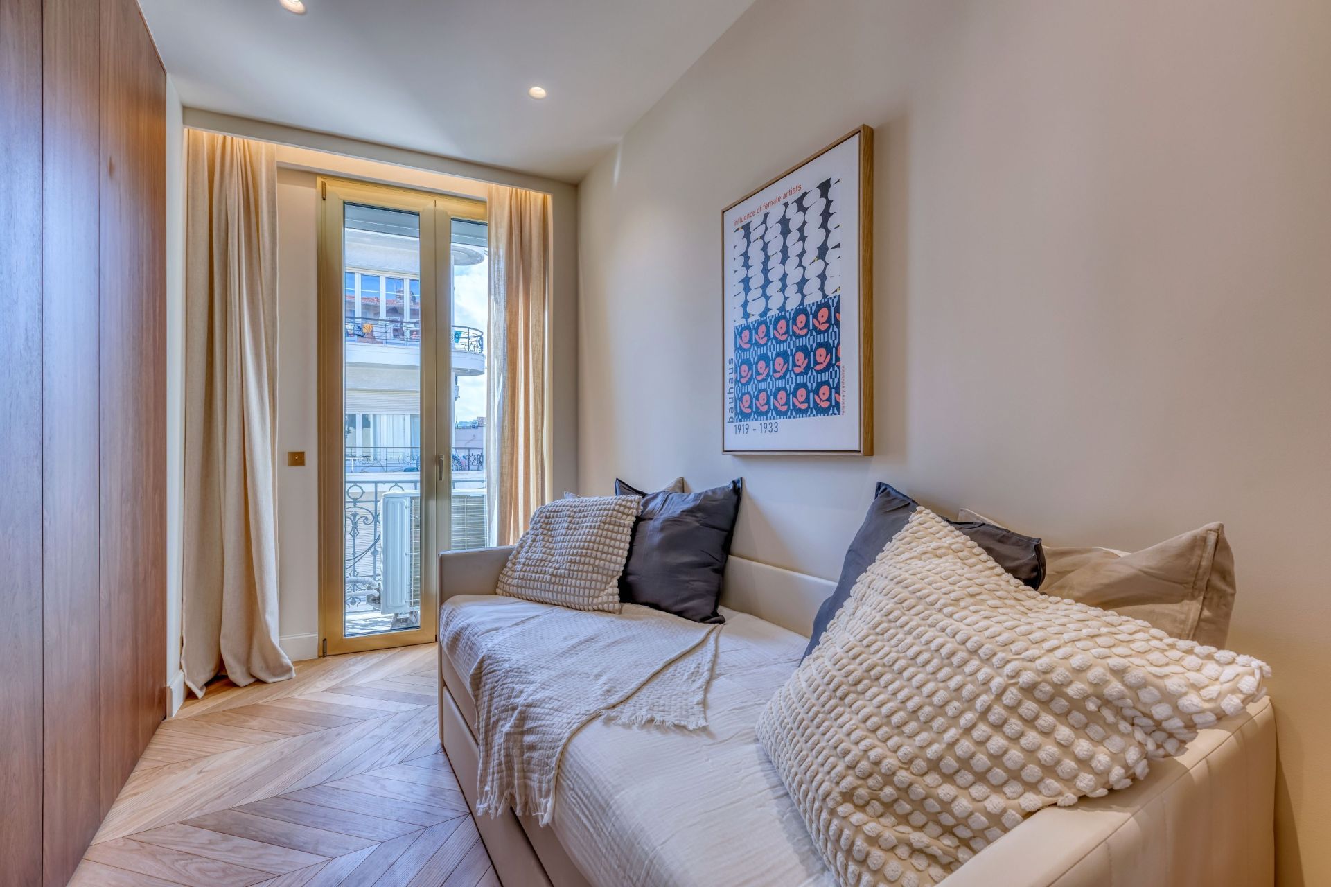 apartment 4 Rooms for sale on NICE (06000)