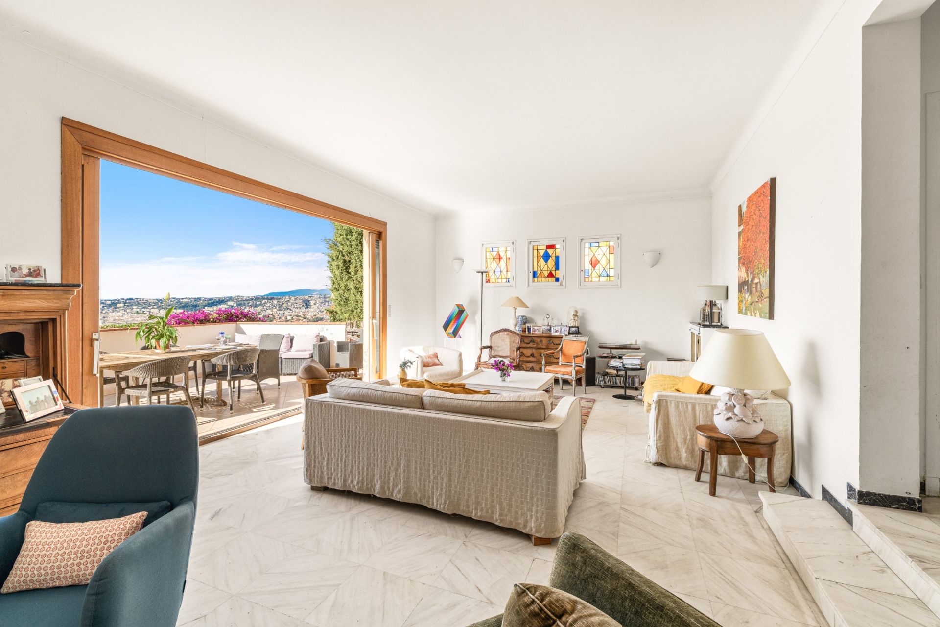 construction to be renovated 5 Rooms for sale on NICE (06000)