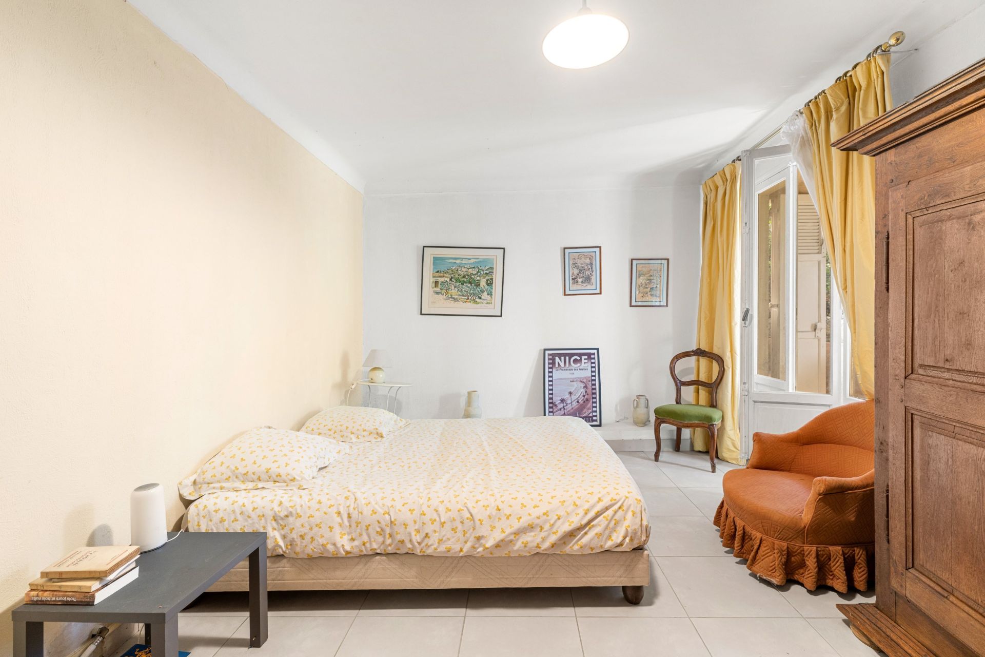 construction to be renovated 5 Rooms for sale on NICE (06000)