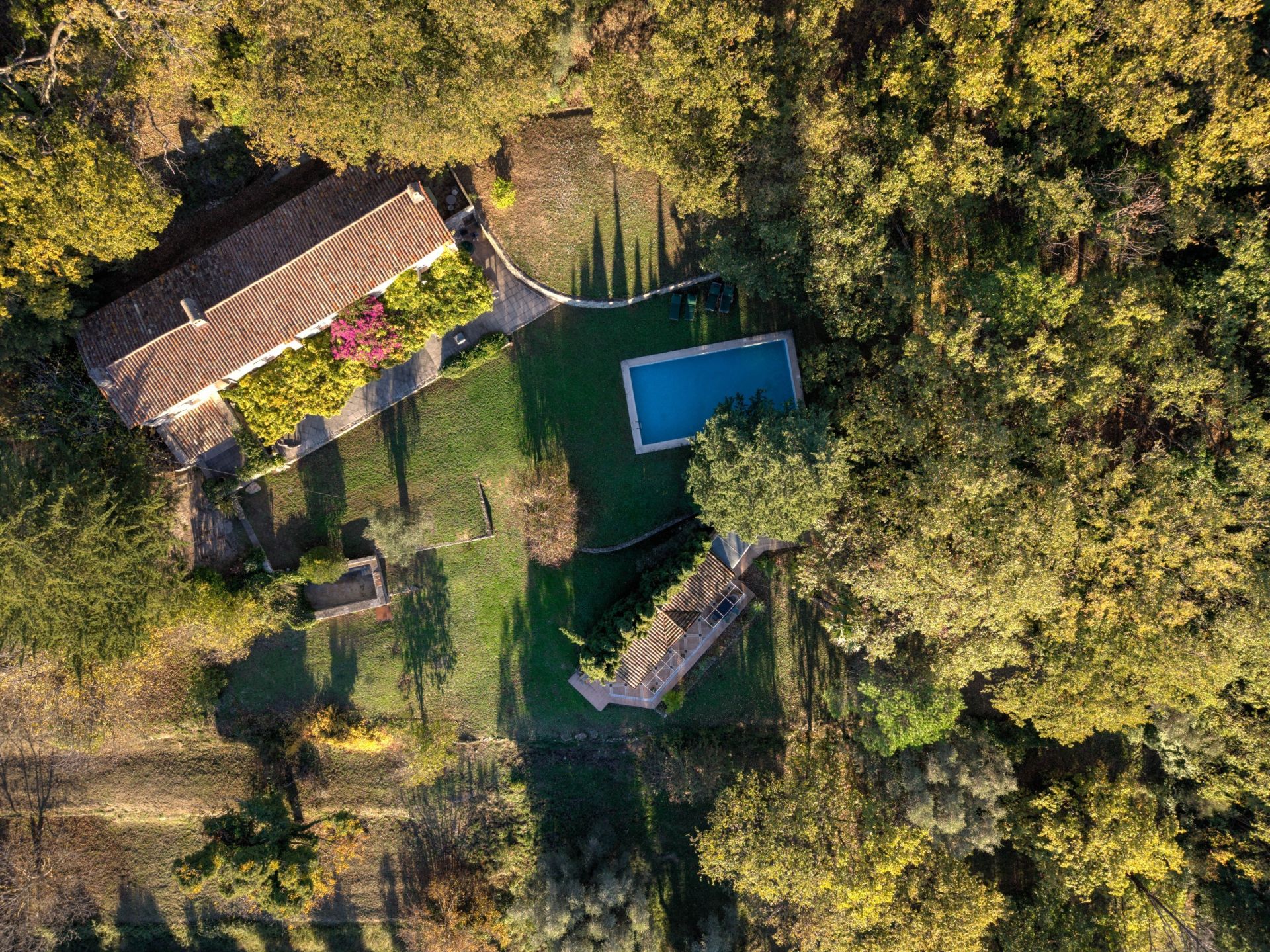 maison provençale 11 Pièces en vente sur CHATEAUNEUF GRASSE (06740)