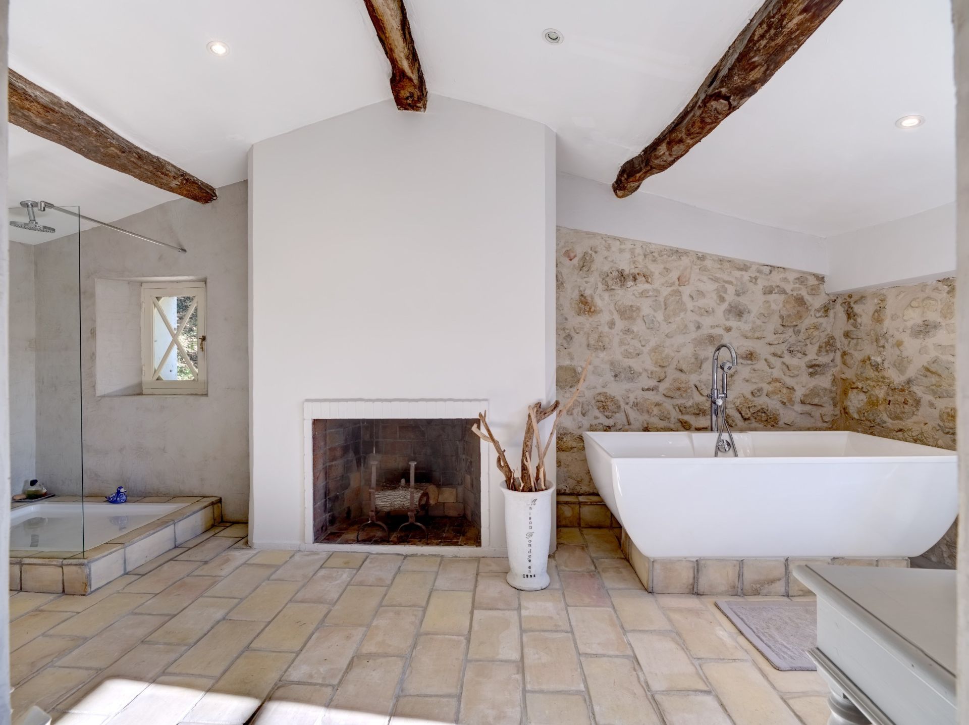 maison provençale 11 Pièces en vente sur CHATEAUNEUF GRASSE (06740)