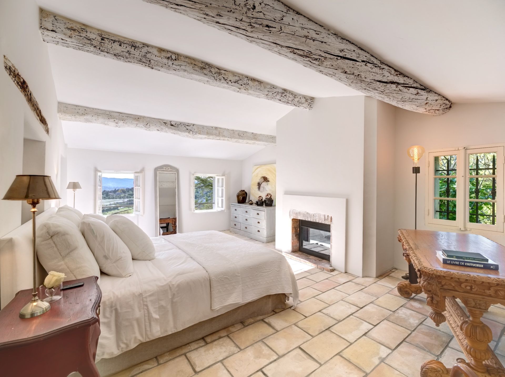 maison provençale 11 Pièces en vente sur CHATEAUNEUF GRASSE (06740)